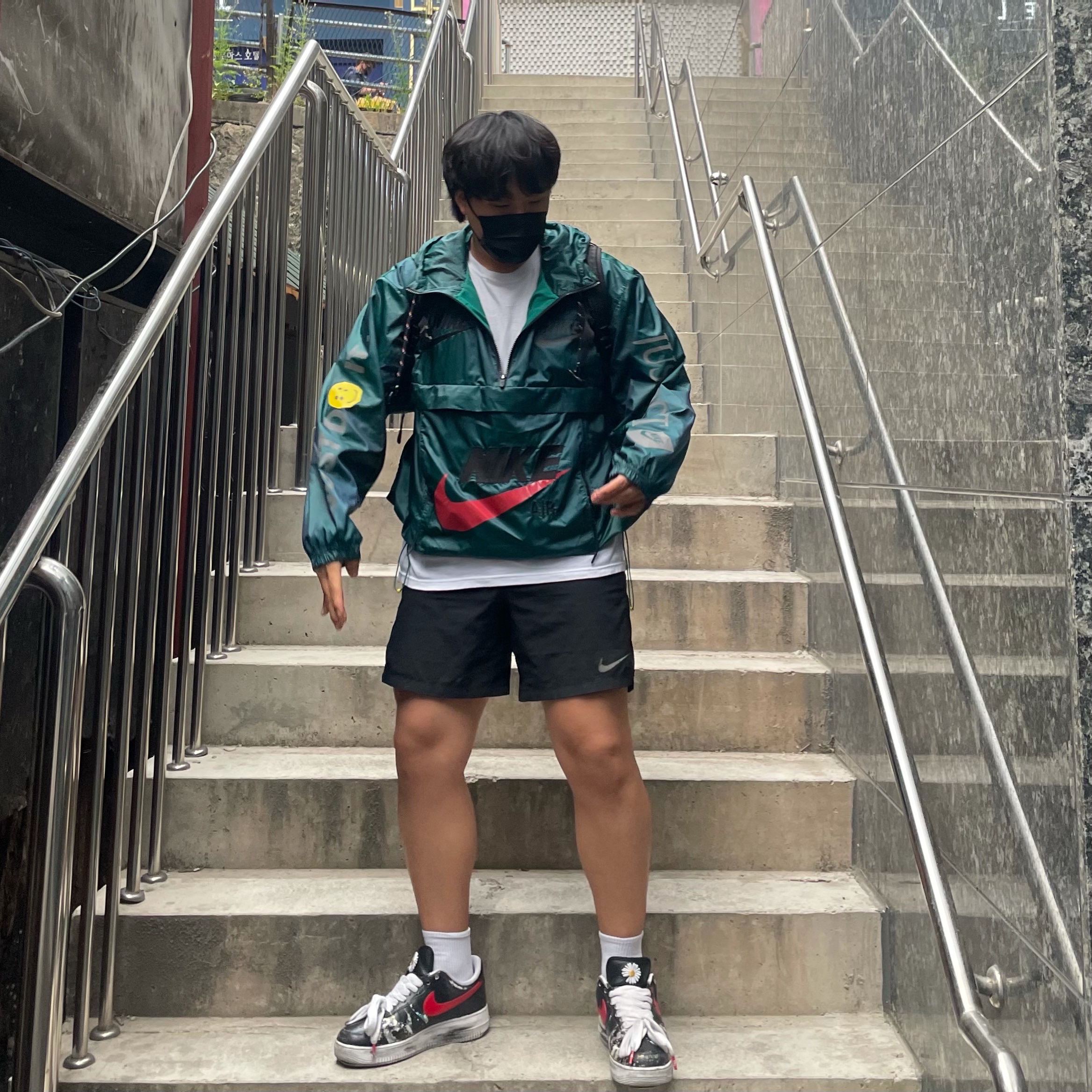 Nike x Cactus Plant Flea Market Anorak Teal, Nike x Peaceminusone Air Force 1 Low Para-Noise - Korea Exclusive 착용 스타일