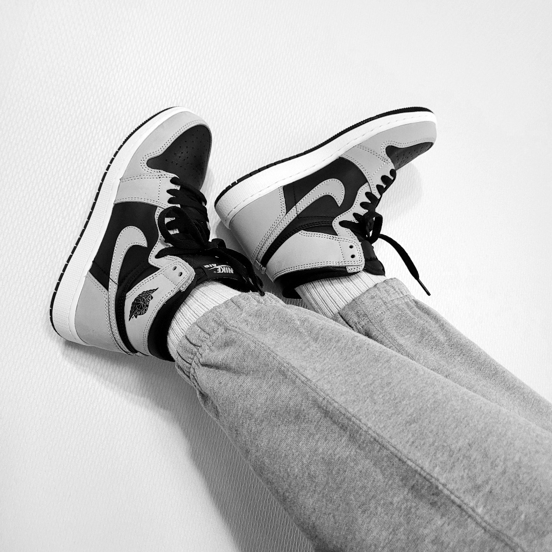 (GS) Jordan 1 Retro High OG Shadow 2.0, Jordan 1 Retro High OG Shadow 2.0 착용 스타일
