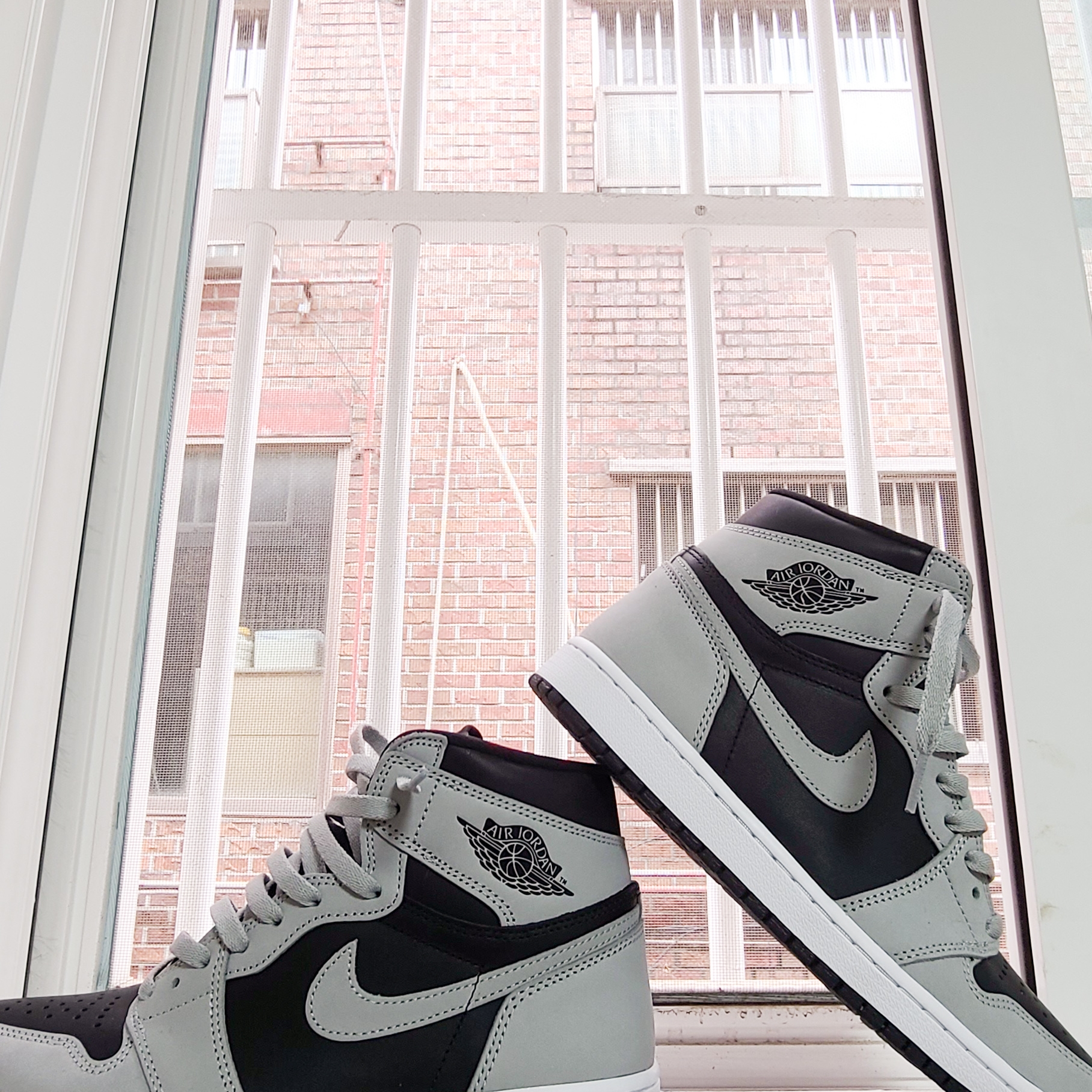 Jordan 1 Retro High OG Shadow 2.0 착용 스타일 - 1