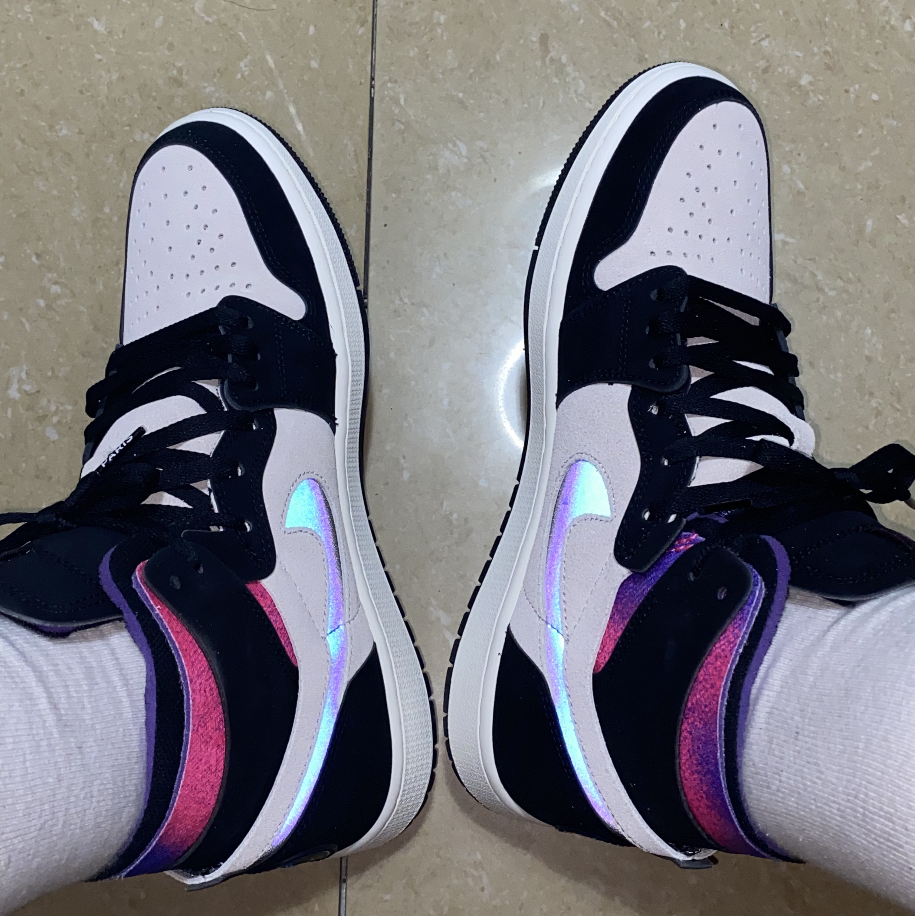 Jordan 1 x Paris Saint-Germain Zoom Air CMFT 착용 스타일 - 1