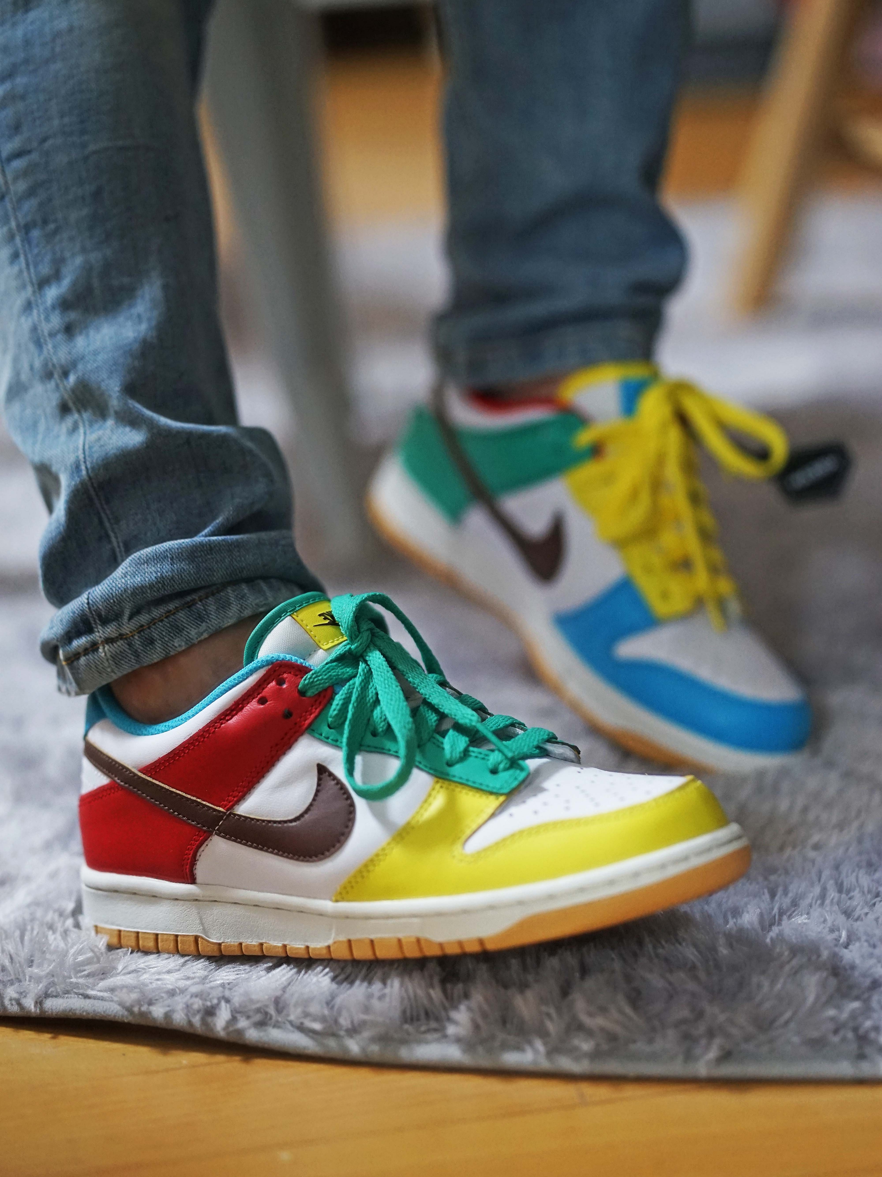 (GS) Nike Dunk Low SE Free.99 White, Nike Dunk Low SE Free.99 White 착용 스타일 - 1