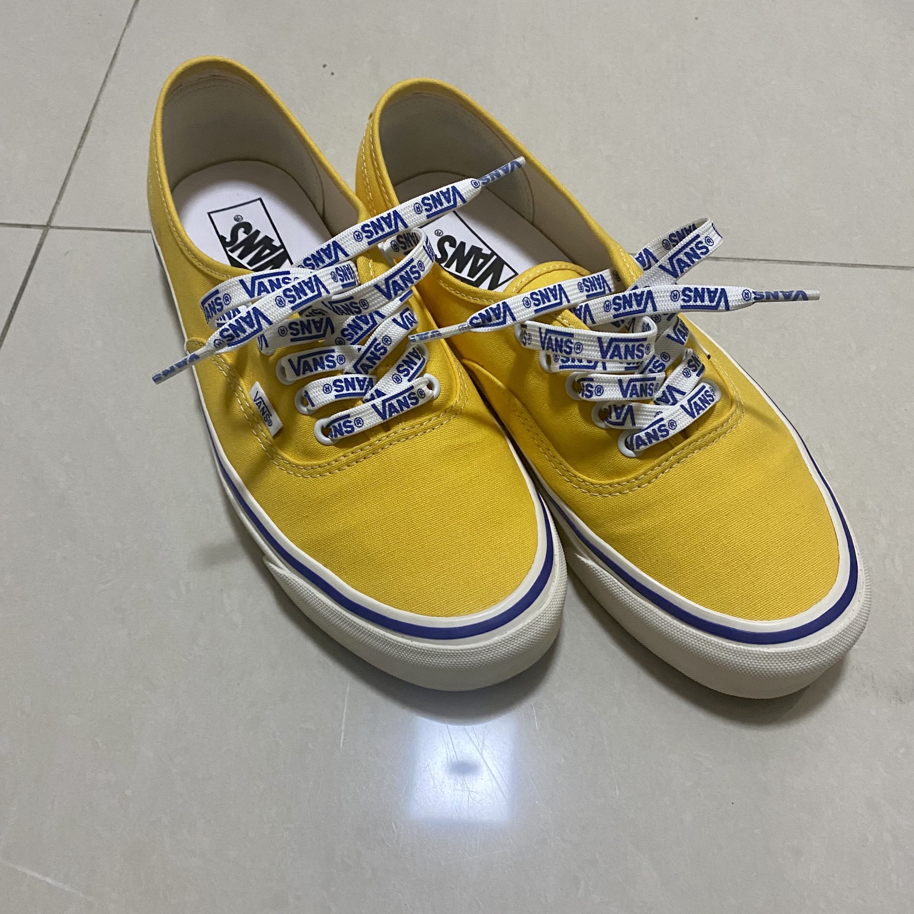Vans Authentic 44 DX Anaheim Factory Red Vans Lace, Vans Authentic 44 DX Anaheim Factory Black Vans Lace 착용 스타일 - 1