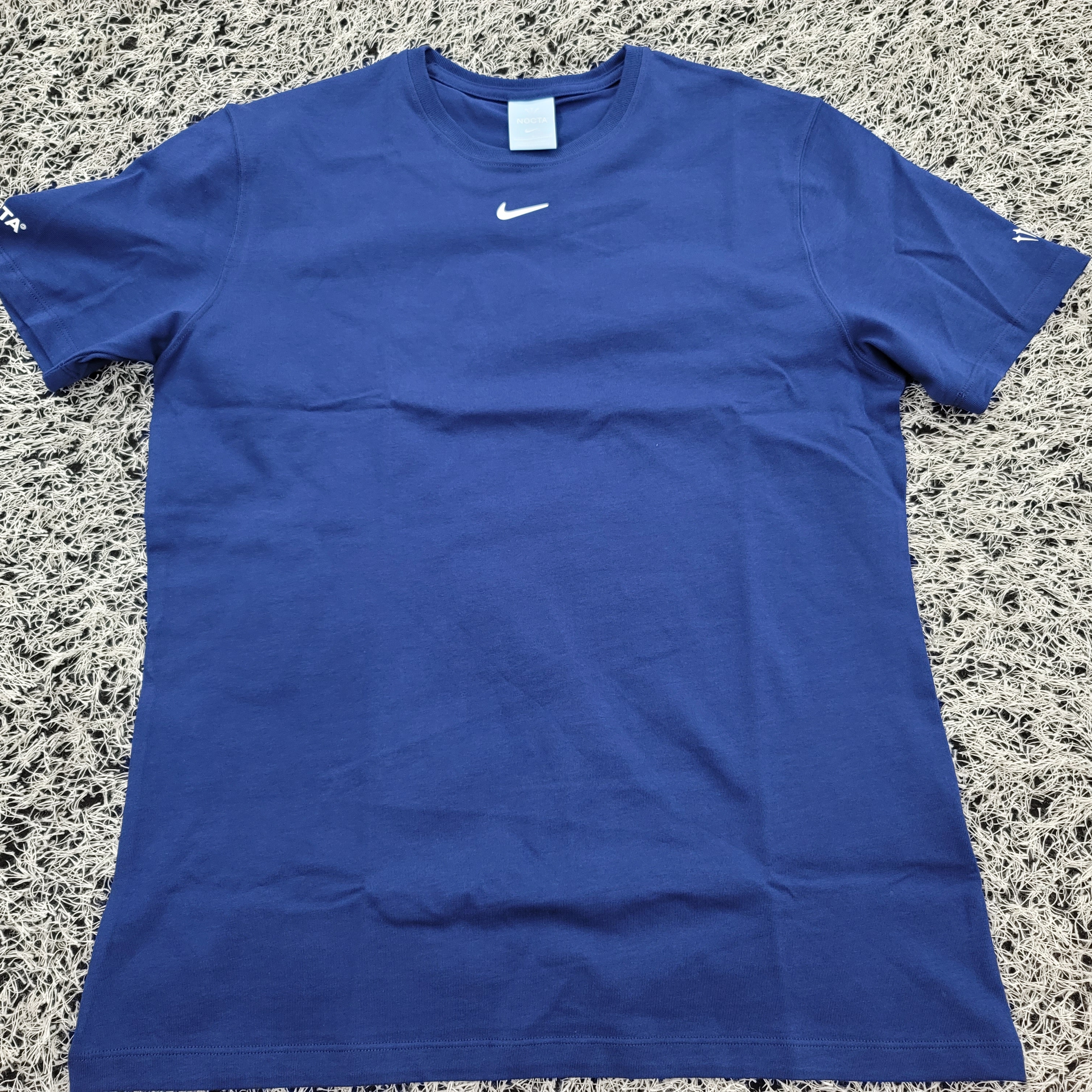 Nike x Drake Nocta Cardinal Stock Essential T-Shirt Navy - Asia 착용 스타일 - 1