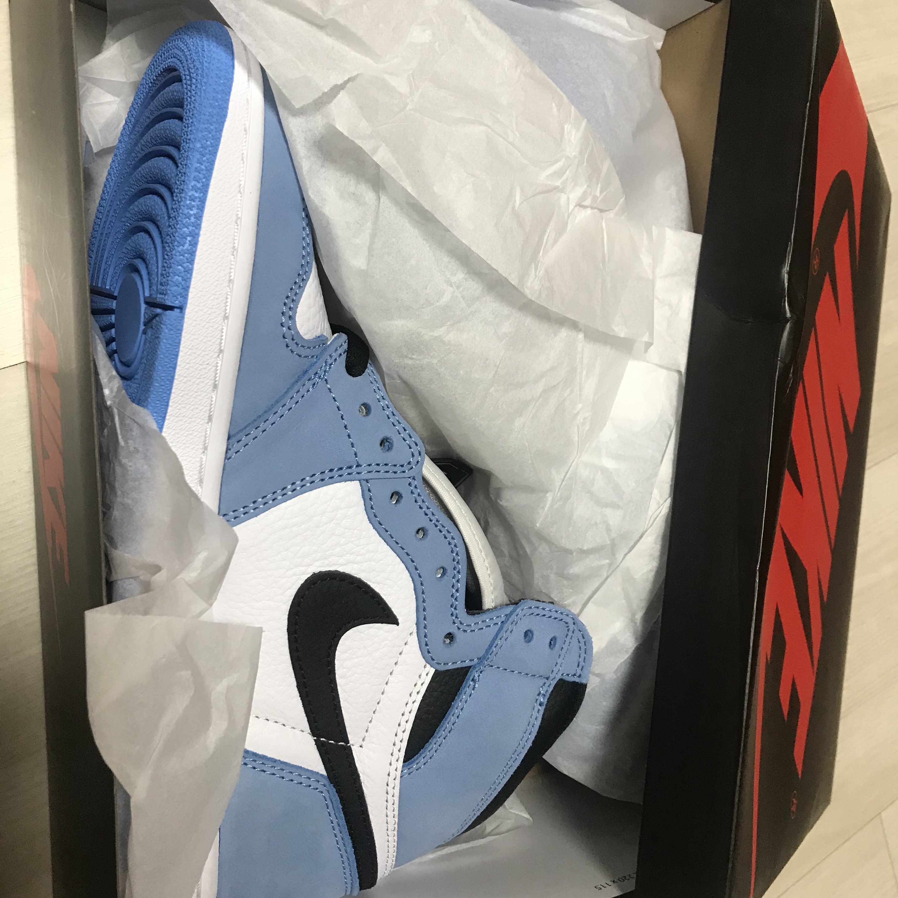 Jordan 1 Retro High OG University Blue 착용 스타일