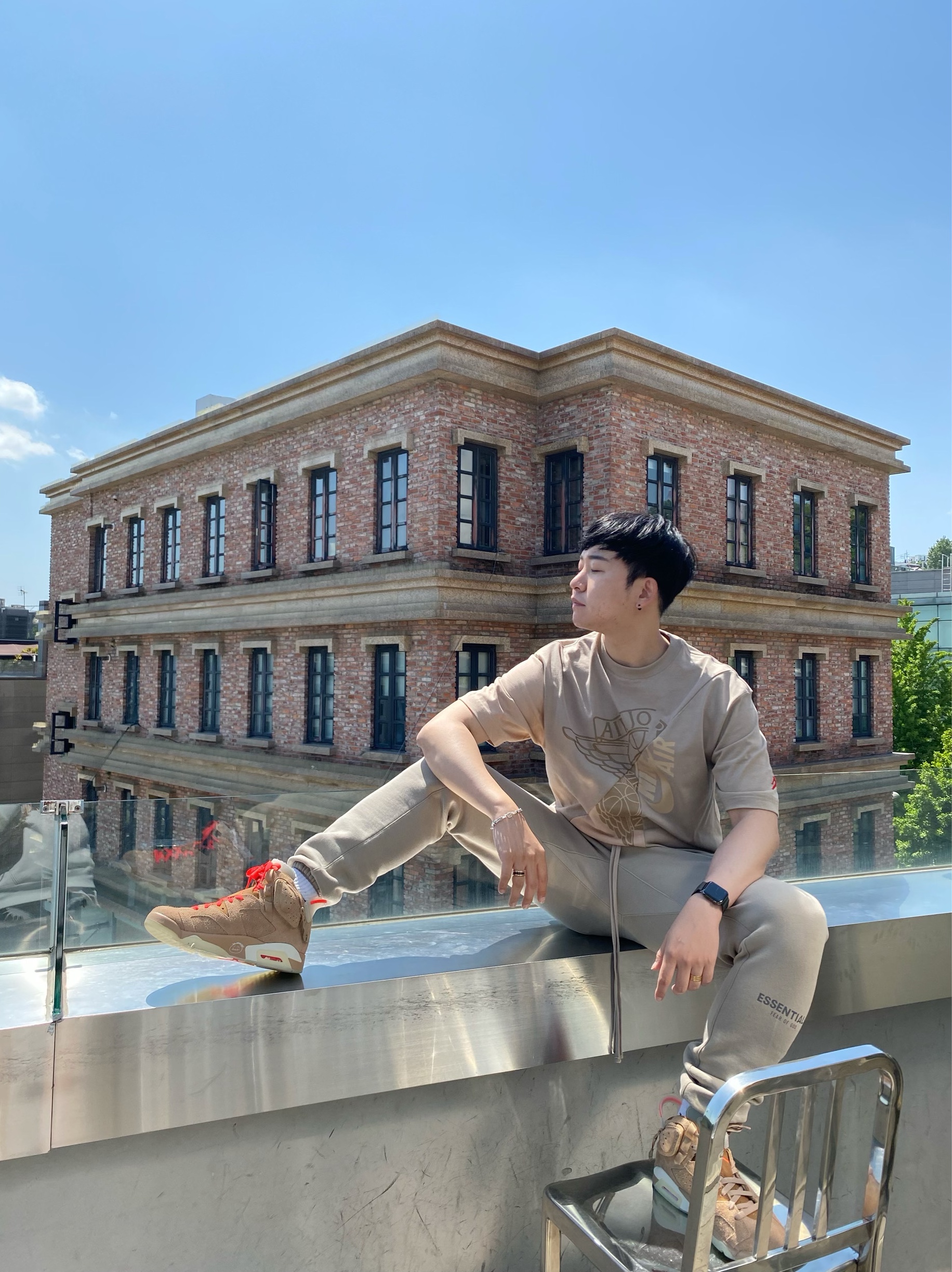 Jordan 6 x Travis Scott Retro SP British Khaki, Jordan x Travis Scott S/S Top - Asia 착용 스타일