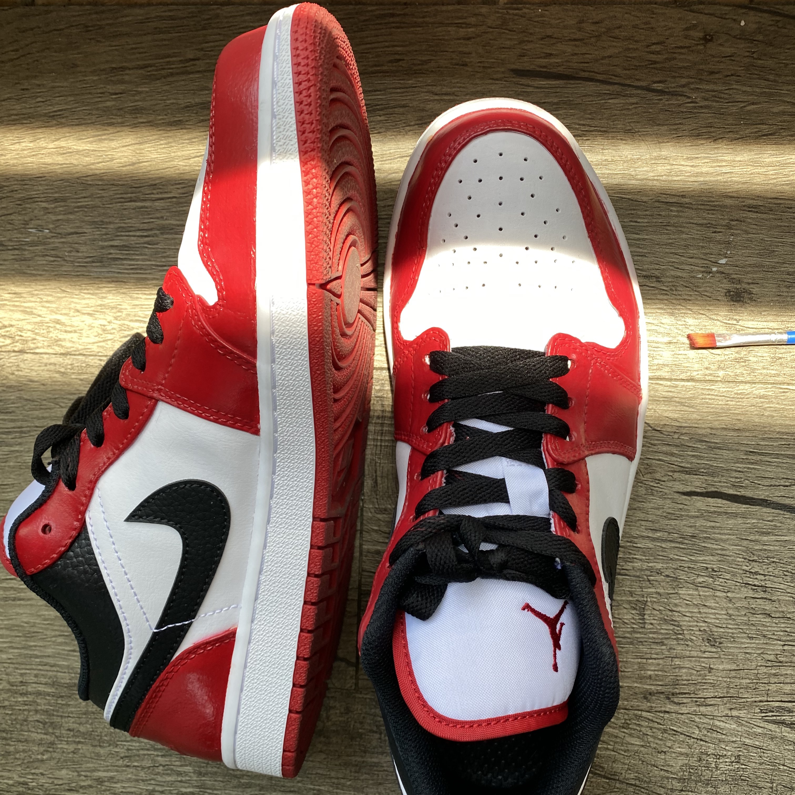Jordan 1 Low White Red Black 착용 스타일