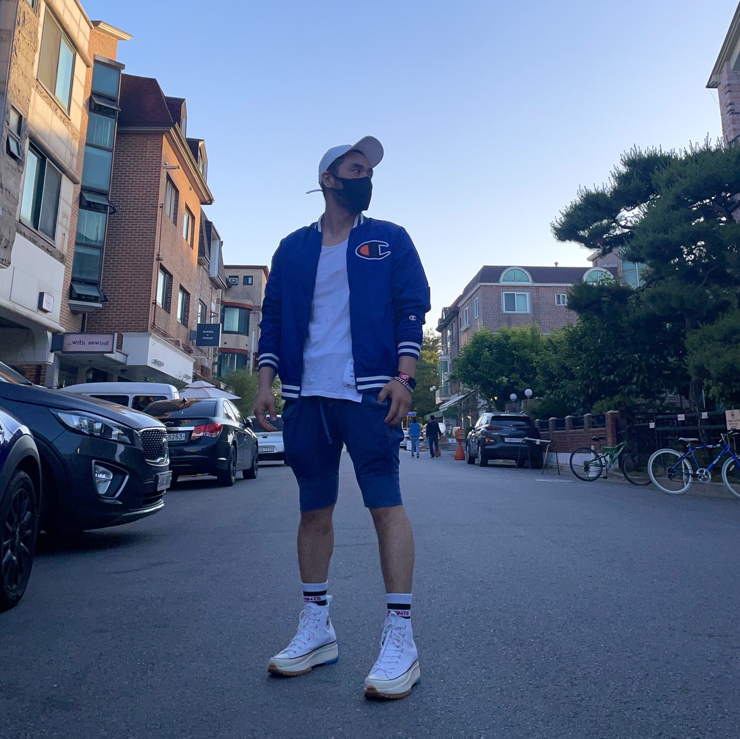 Converse x JW Anderson Run Star Hike Hi White 착용 스타일 - 1