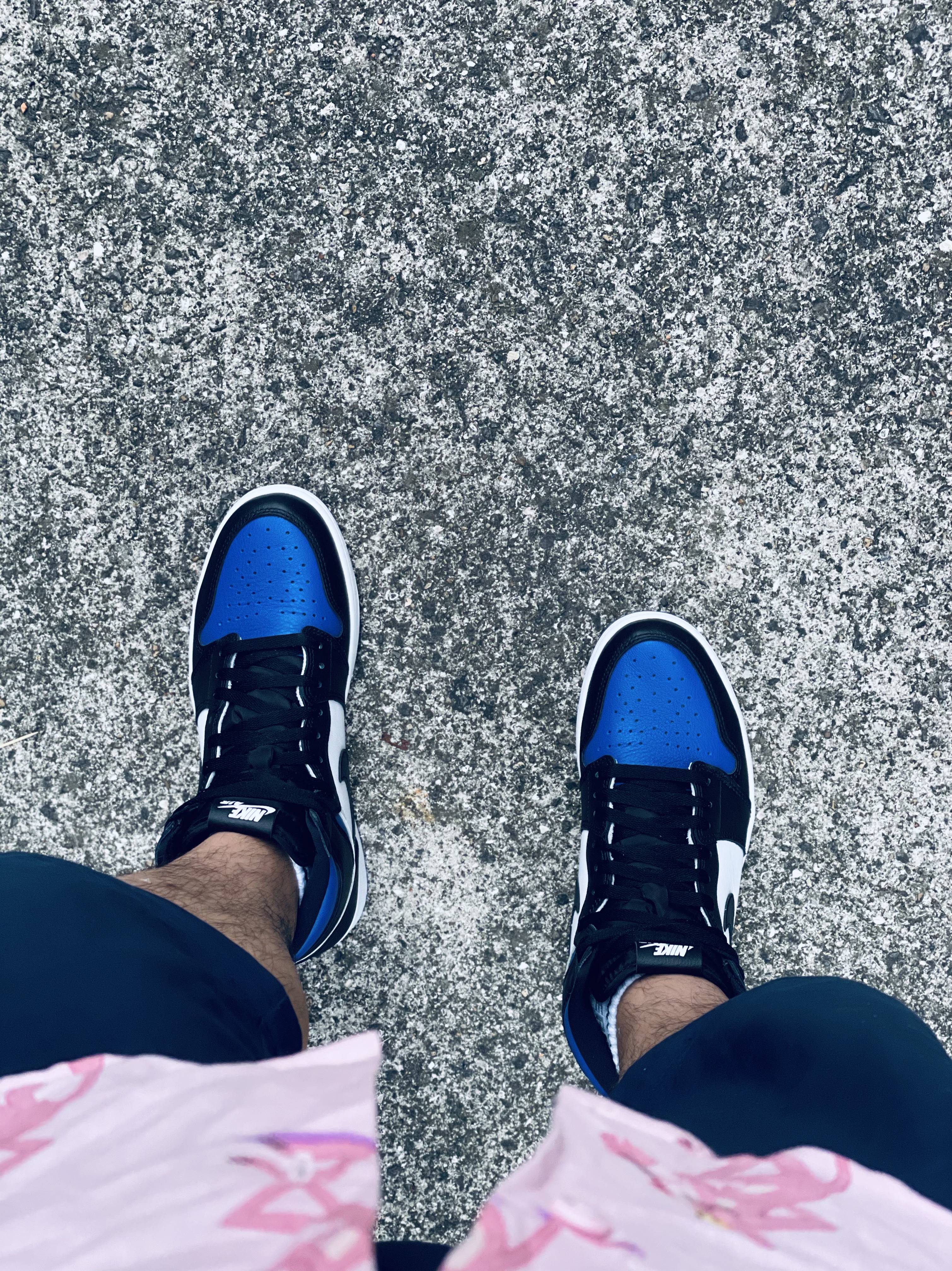 Jordan 1 Retro High OG Royal Toe 착용 스타일 - 5