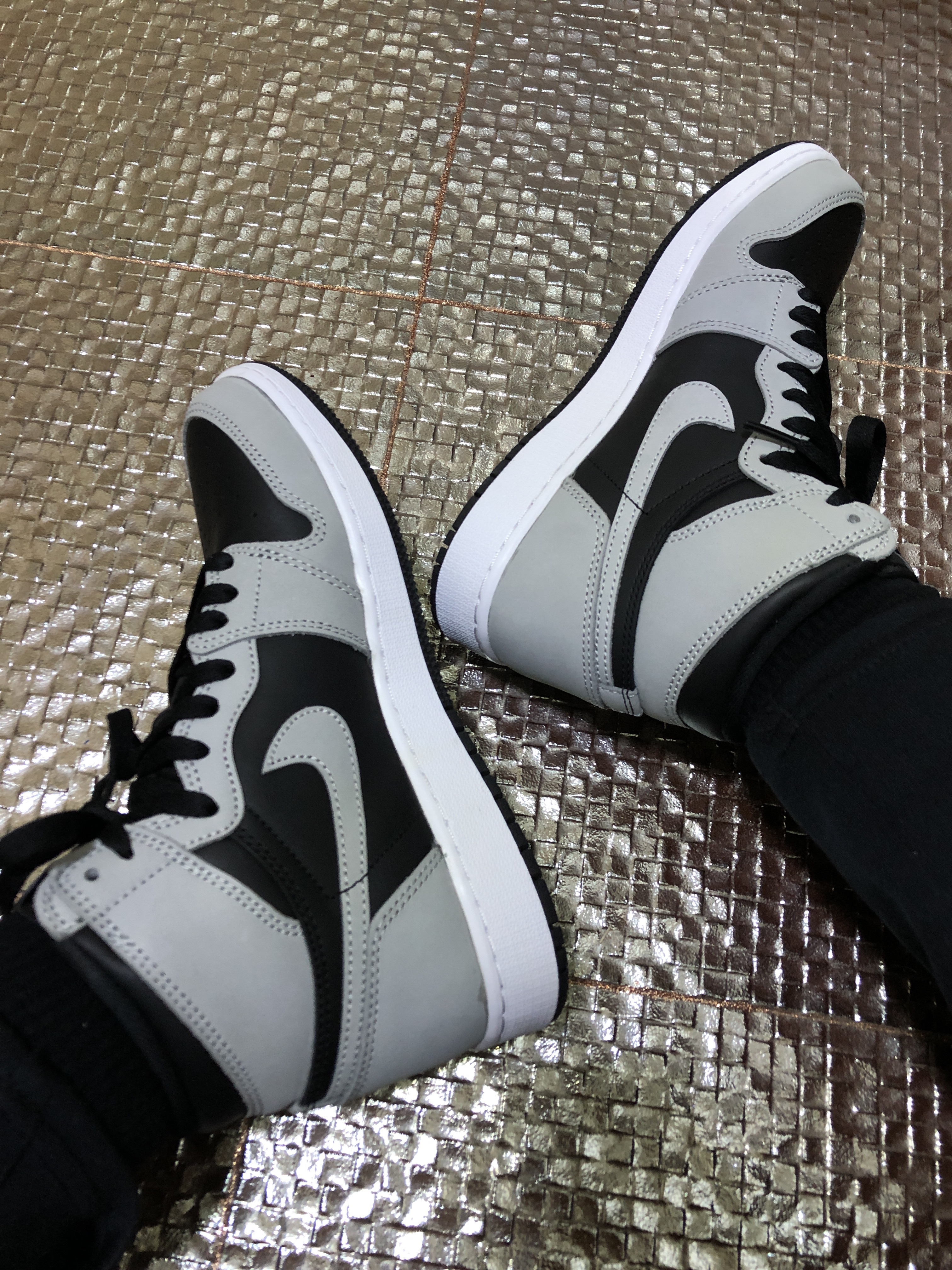 (GS) Jordan 1 Retro High OG Shadow 2.0 착용 스타일 - 2
