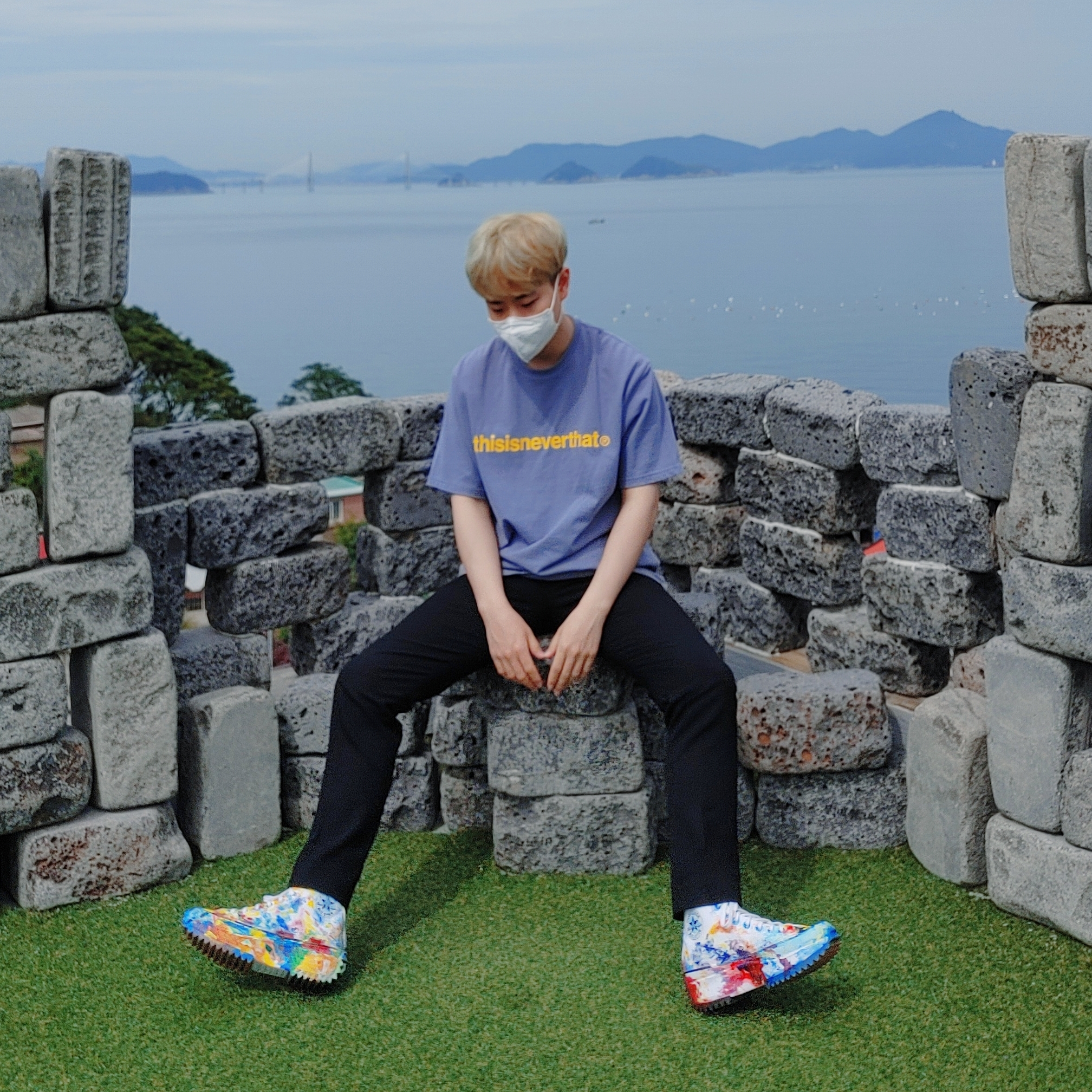 Converse Run Star Hike Hi White Black Gum 착용 스타일 - 2