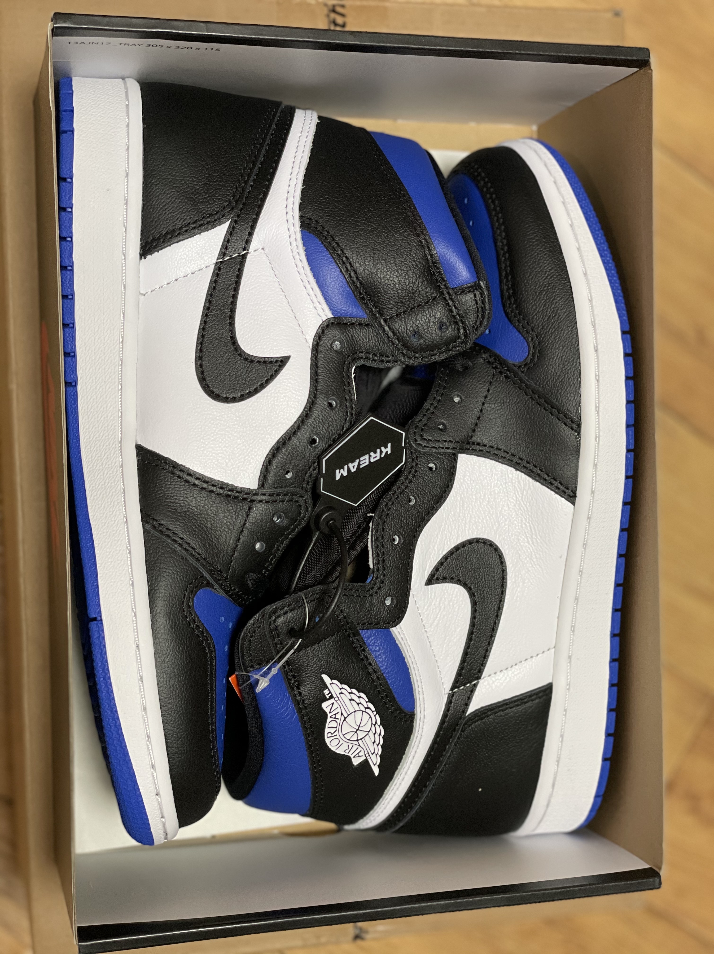 Jordan 1 Retro High OG Royal Toe 착용 스타일 - 1