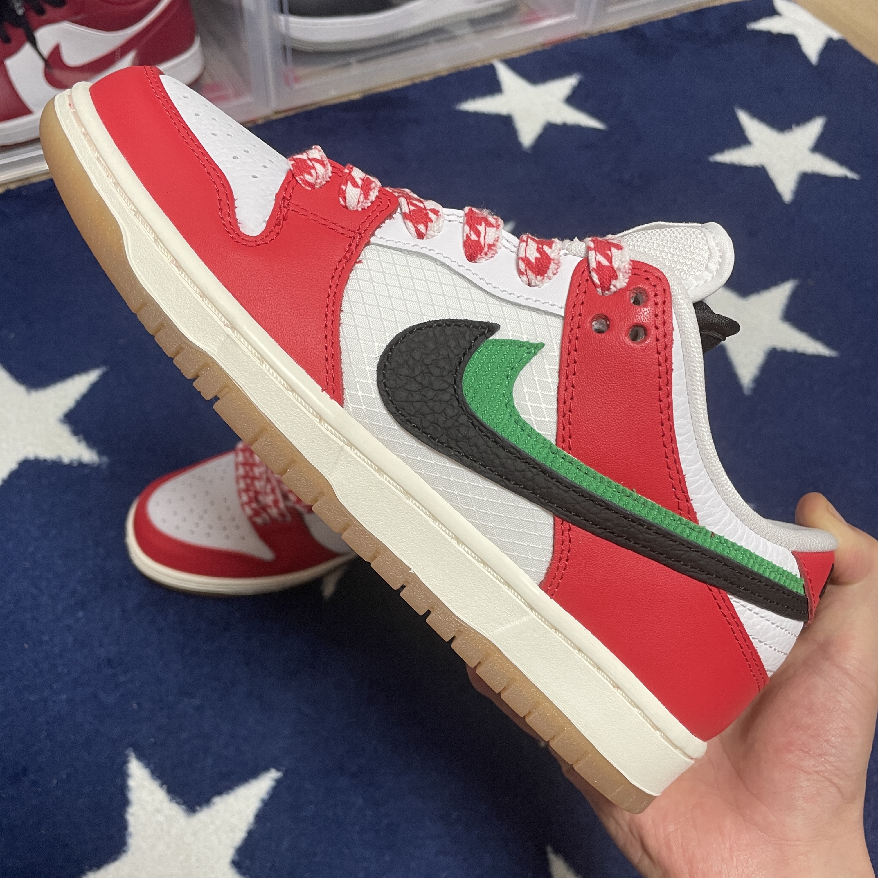 Nike x Frame Skate SB Dunk Low Pro Habibi 착용 스타일 - 2