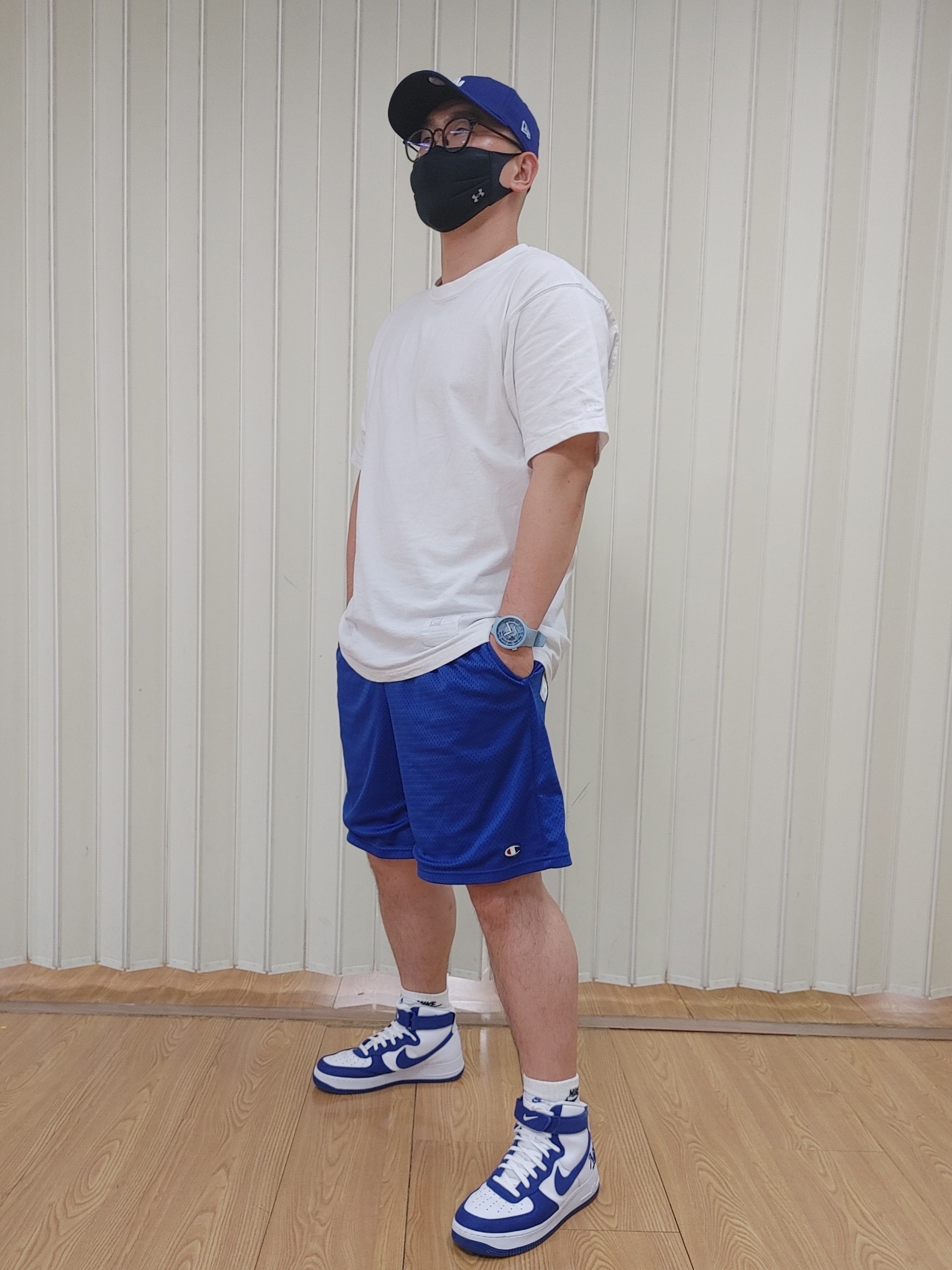 Nike Air Force 1 High '07 LV8 EMB Dodgers 착용 스타일
