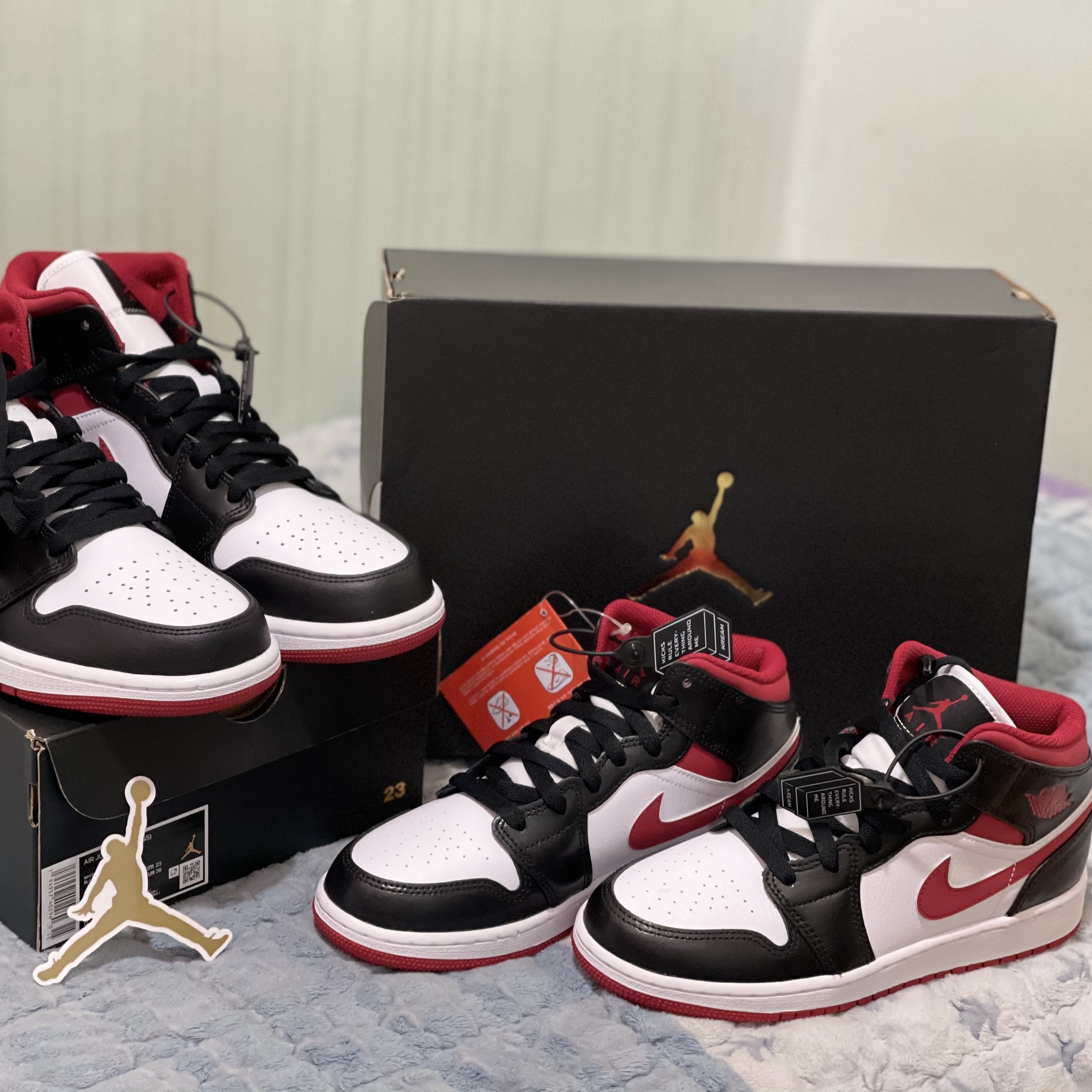 (GS) Jordan 1 Mid Gym Red Black White, Jordan 1 Mid Gym Red Black White 착용 스타일 - 1