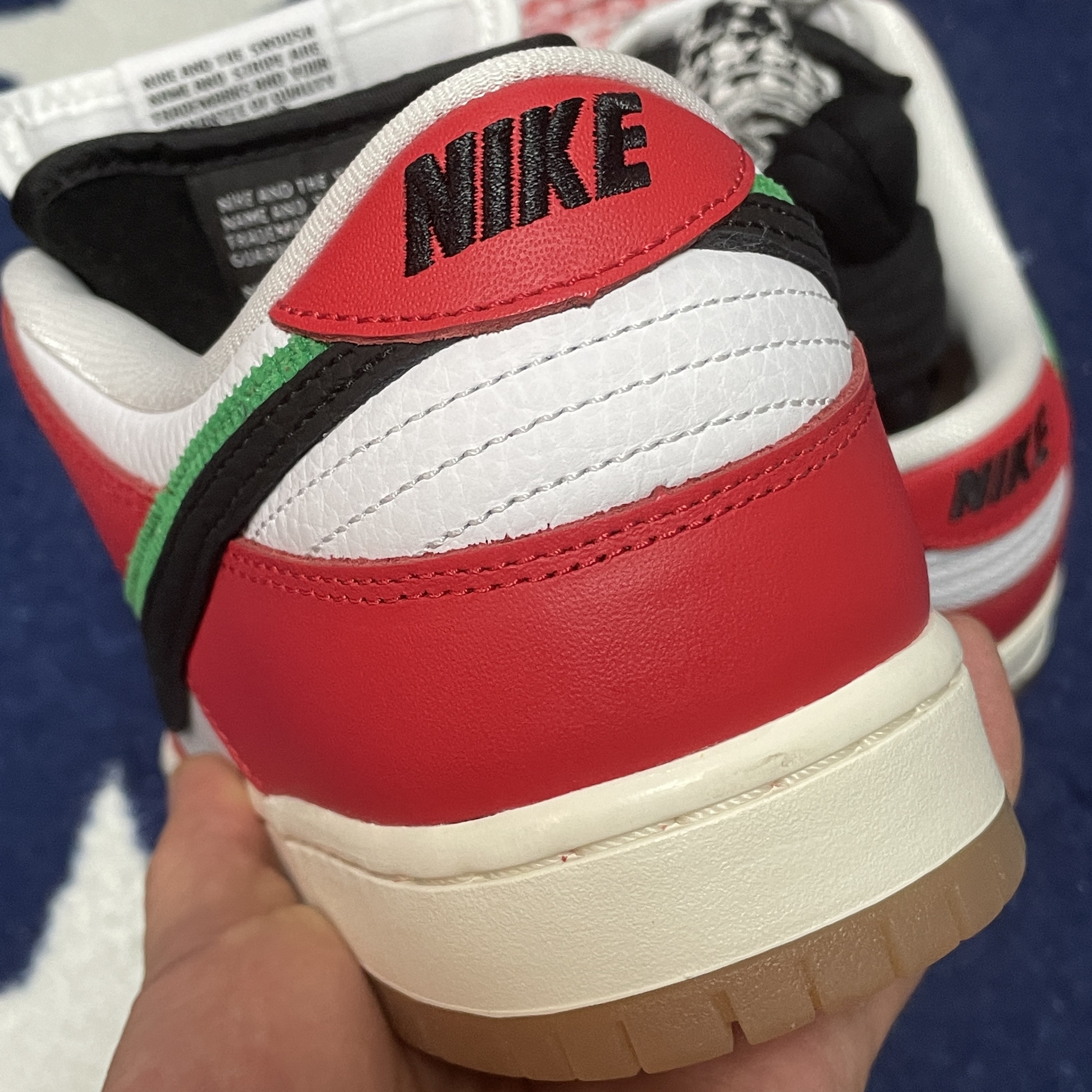 Nike x Frame Skate SB Dunk Low Pro Habibi 착용 스타일 - 5