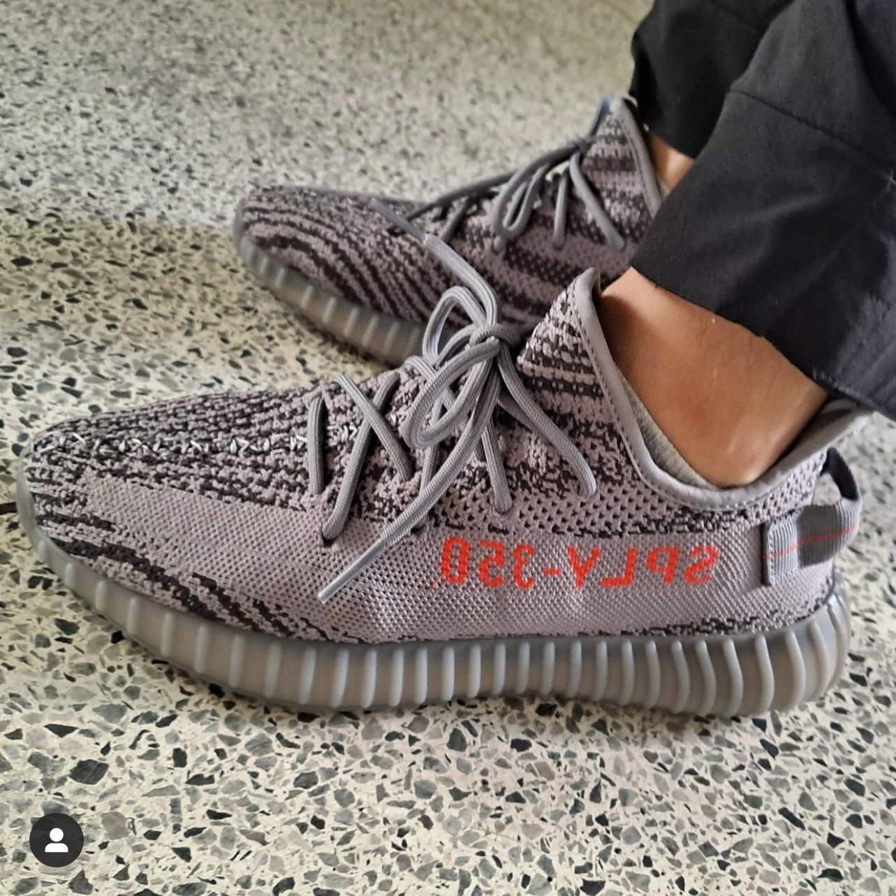 Adidas Yeezy Boost 350 V2 Beluga 2.0 착용 스타일