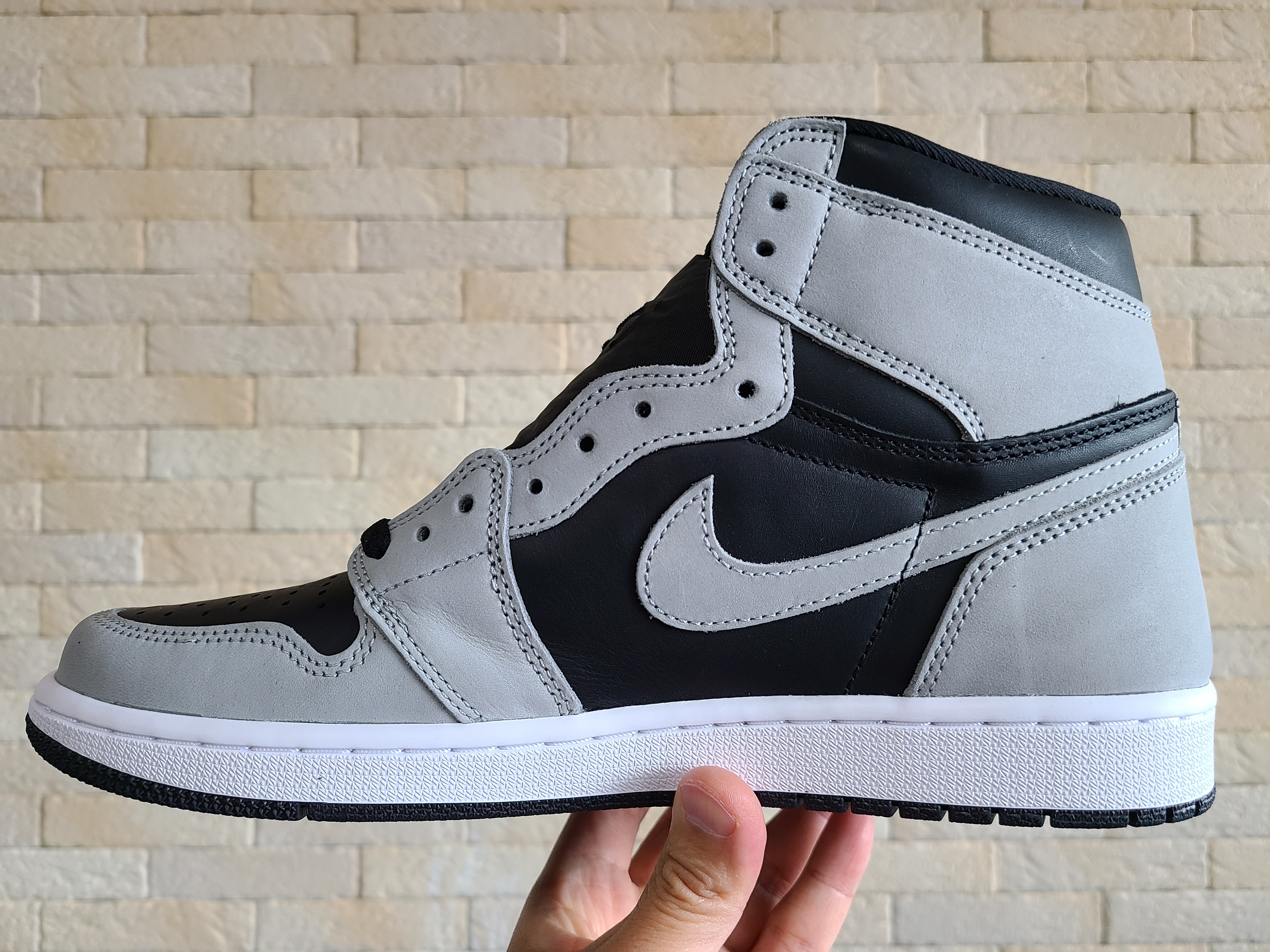 Jordan 1 Retro High OG Shadow 2.0 착용 스타일 - 3
