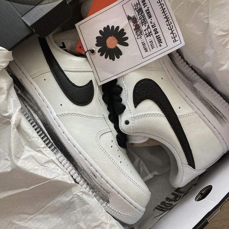 Nike x Peaceminusone Air Force 1 Low Para-Noise 2.0 착용 스타일
