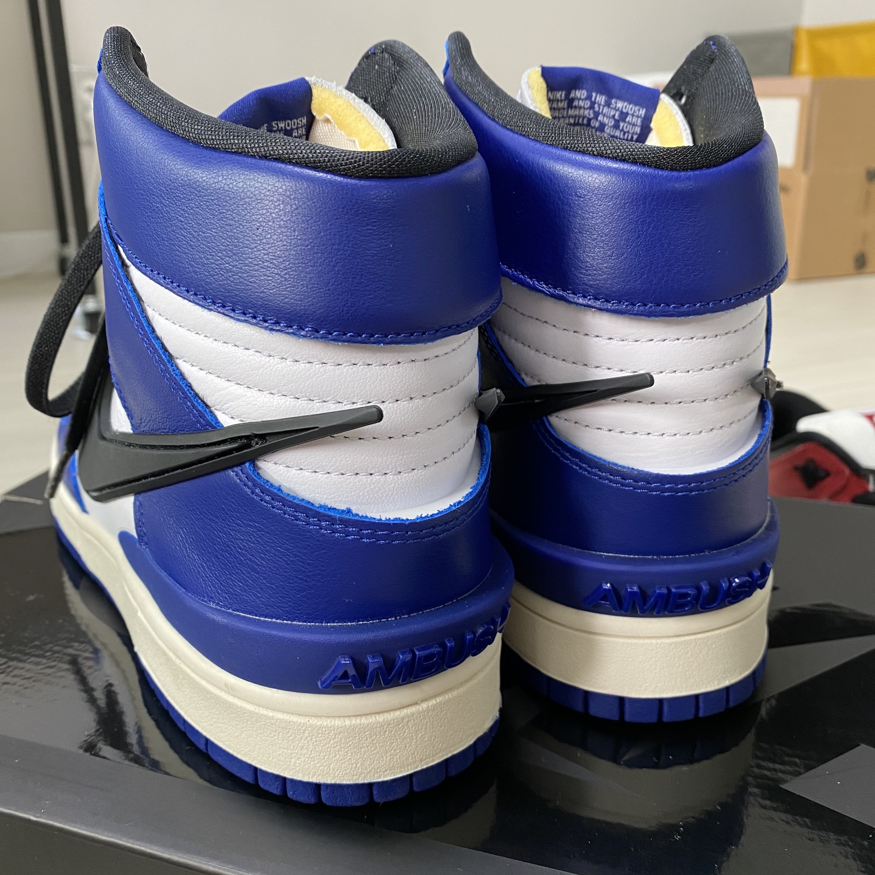 Nike x Ambush Dunk High Deep Royal Blue 착용 스타일 - 5