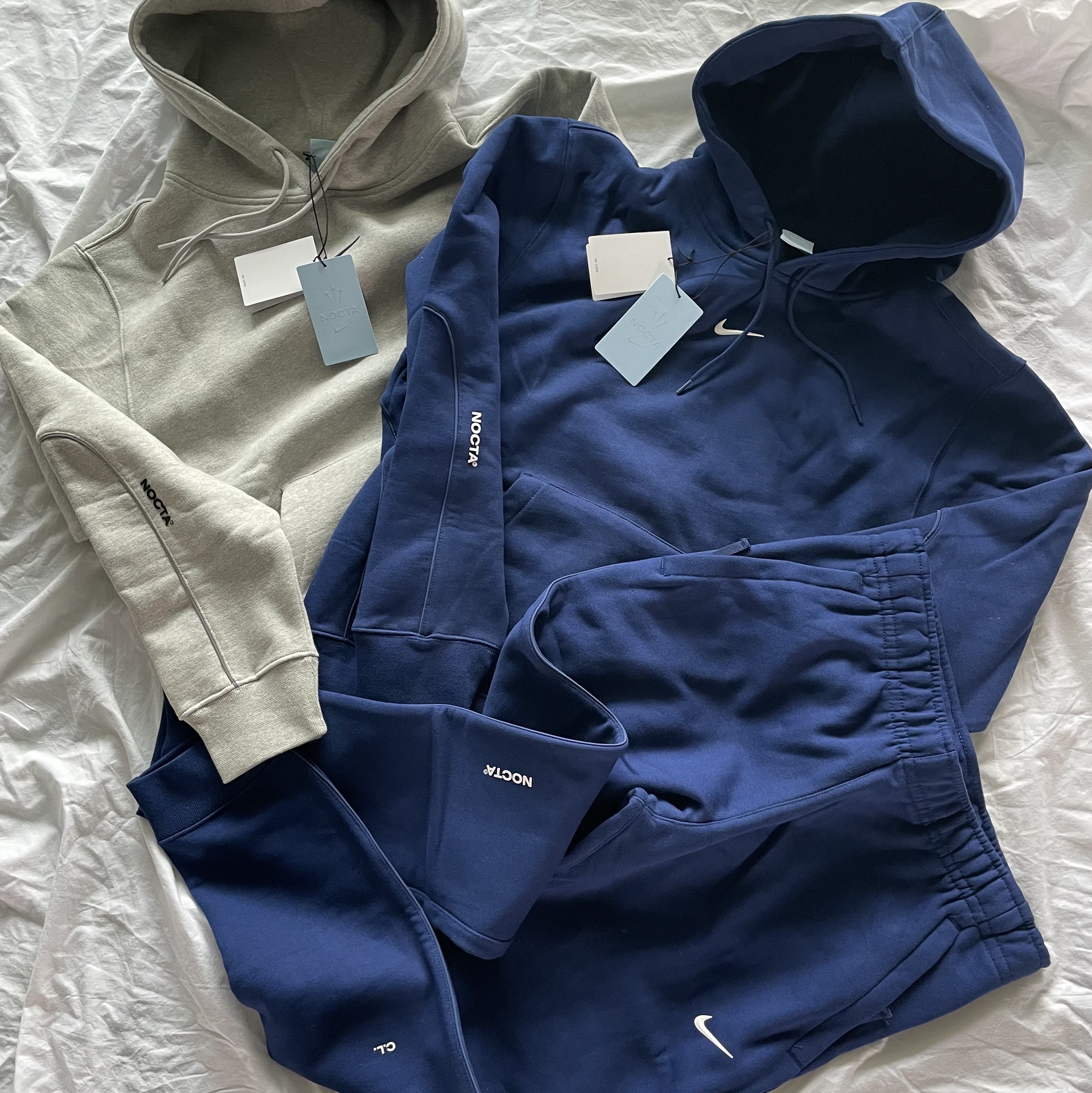 Nike x Drake Nocta Cardinal Stock Essential Hoodie Navy - Asia, Nike x Drake Nocta Cardinal Stock Essential Hoodie Grey - Asia 착용 스타일