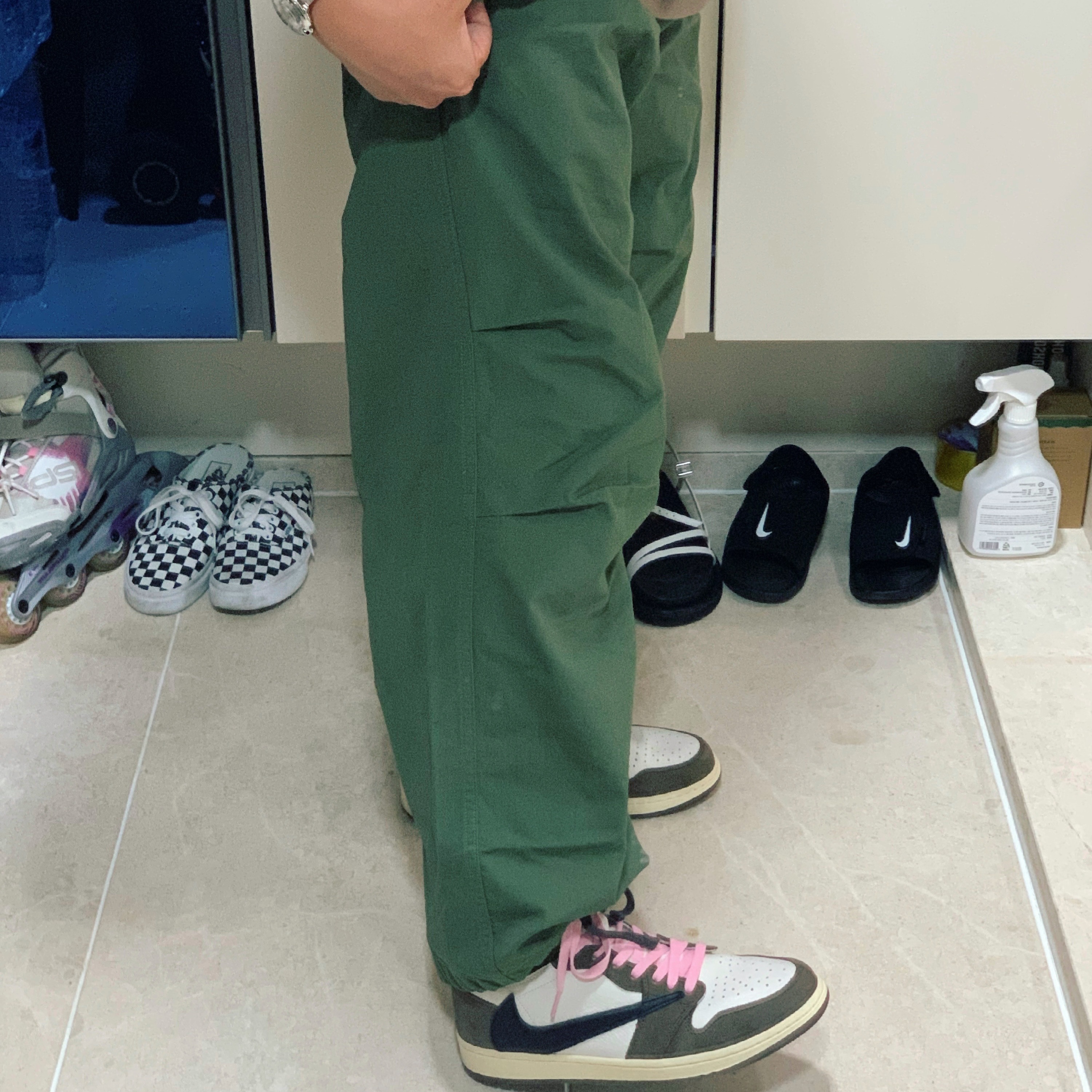 Essentials Short Sleeve Polo Taupe - 21SS, Jordan 1 x Travis Scott Retro High OG SP Mocha 착용 스타일 - 2