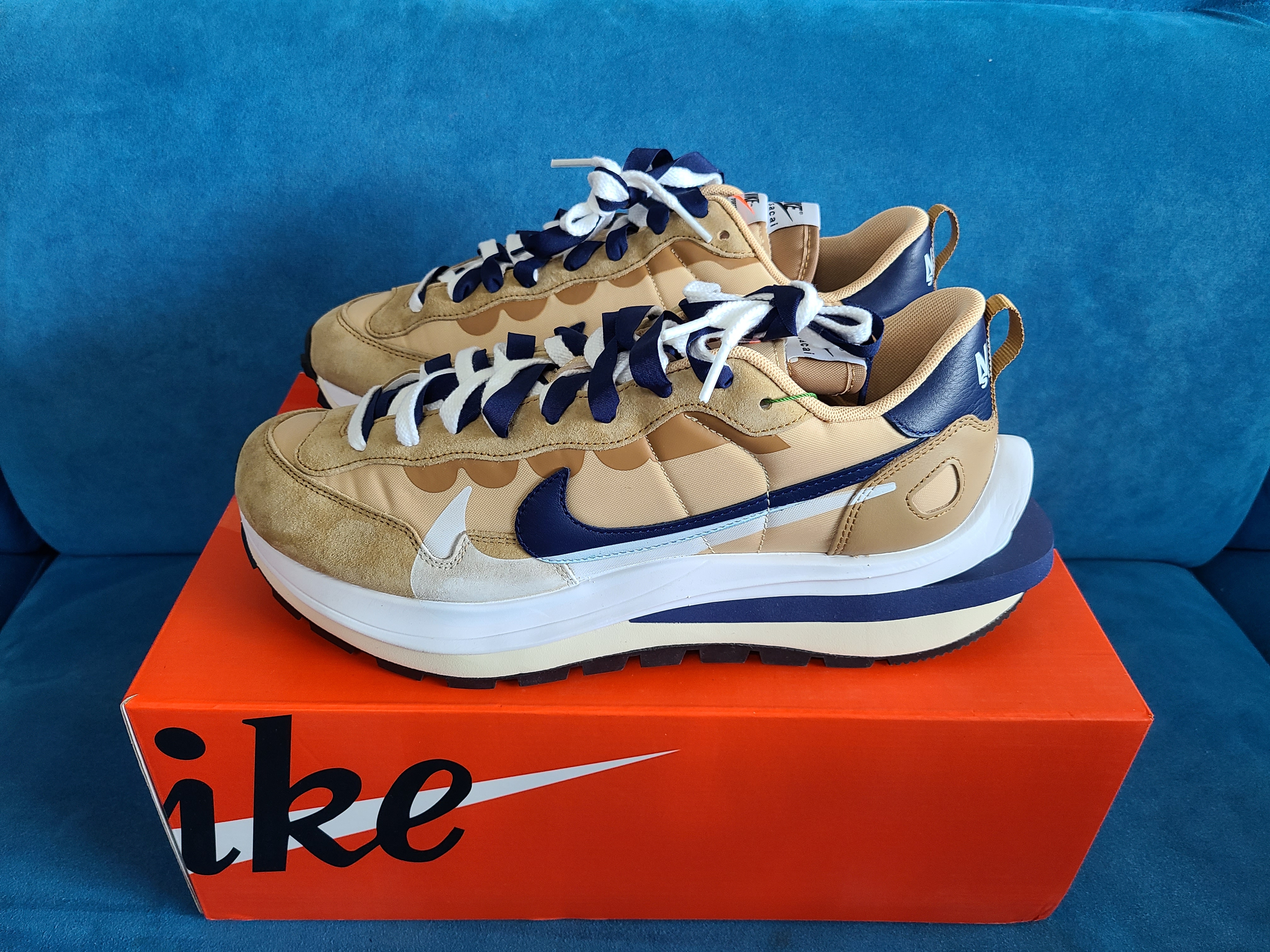Nike x Sacai VaporWaffle Sesame and Blue Void 착용 스타일 - 1