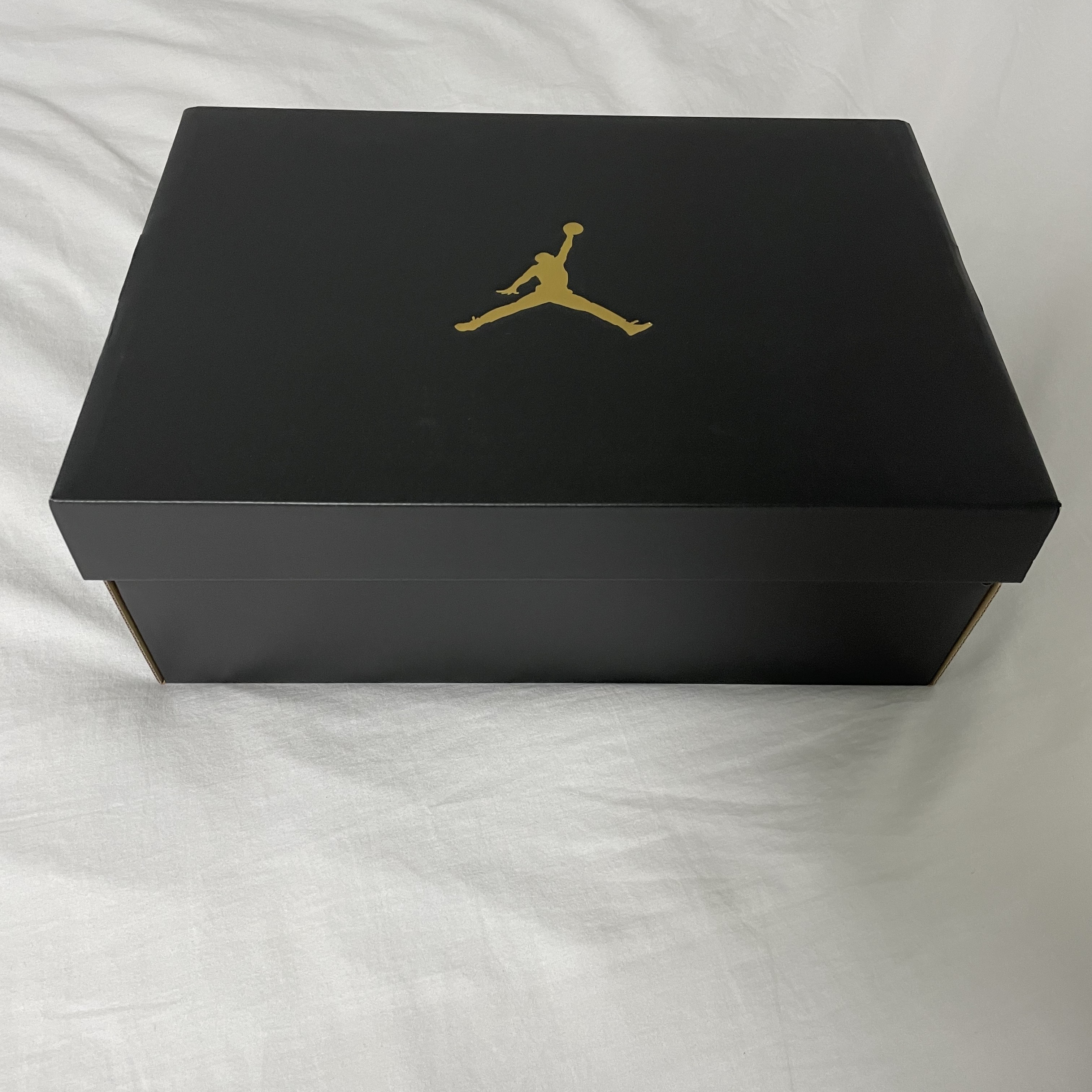 Jordan 1 Mid Gym Red Black White 착용 스타일 - 2