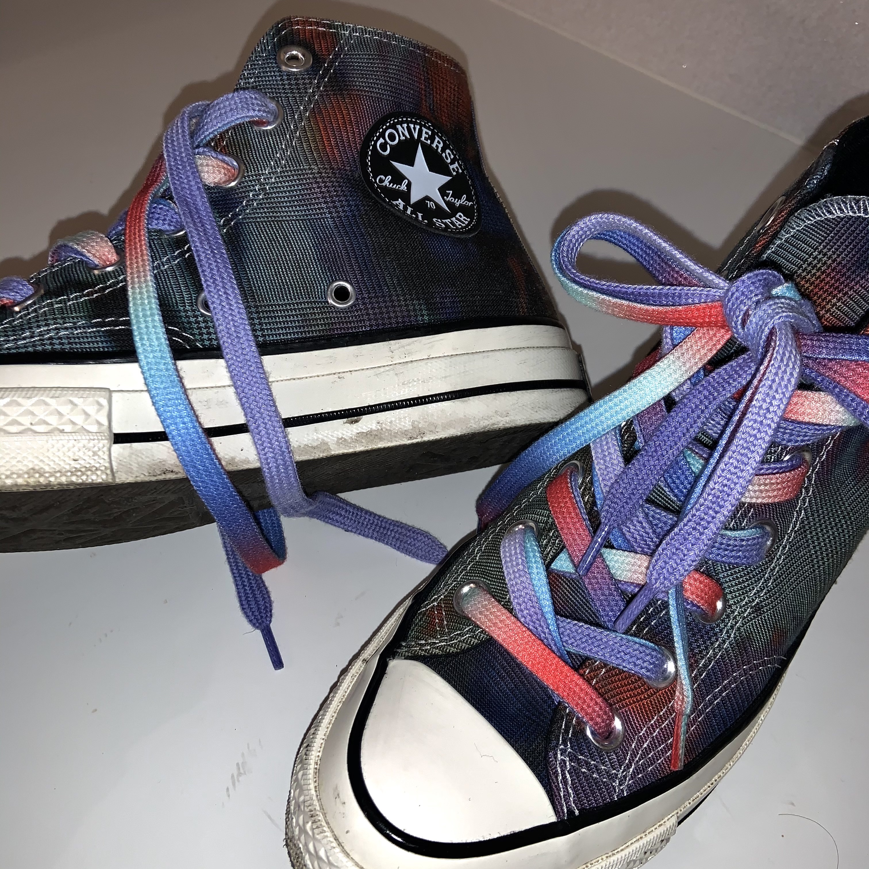 Converse Chuck 70 Hi Tie Dye Plaid Cactus Flower 착용 스타일