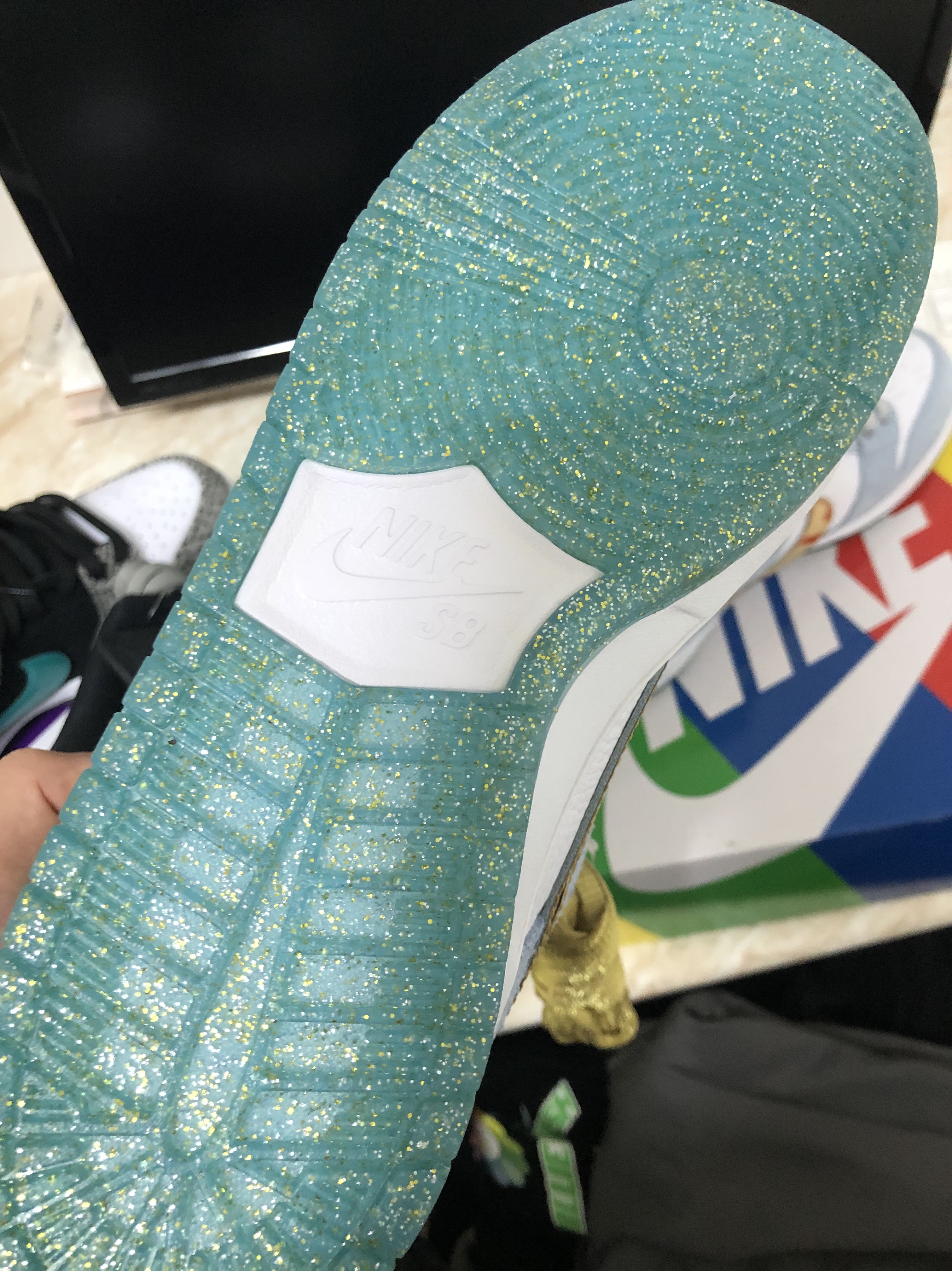 Nike x Sean Cliver SB Dunk Low Holiday Special, Nike SB Dunk Low Pro Clear Jade 착용 스타일 - 2