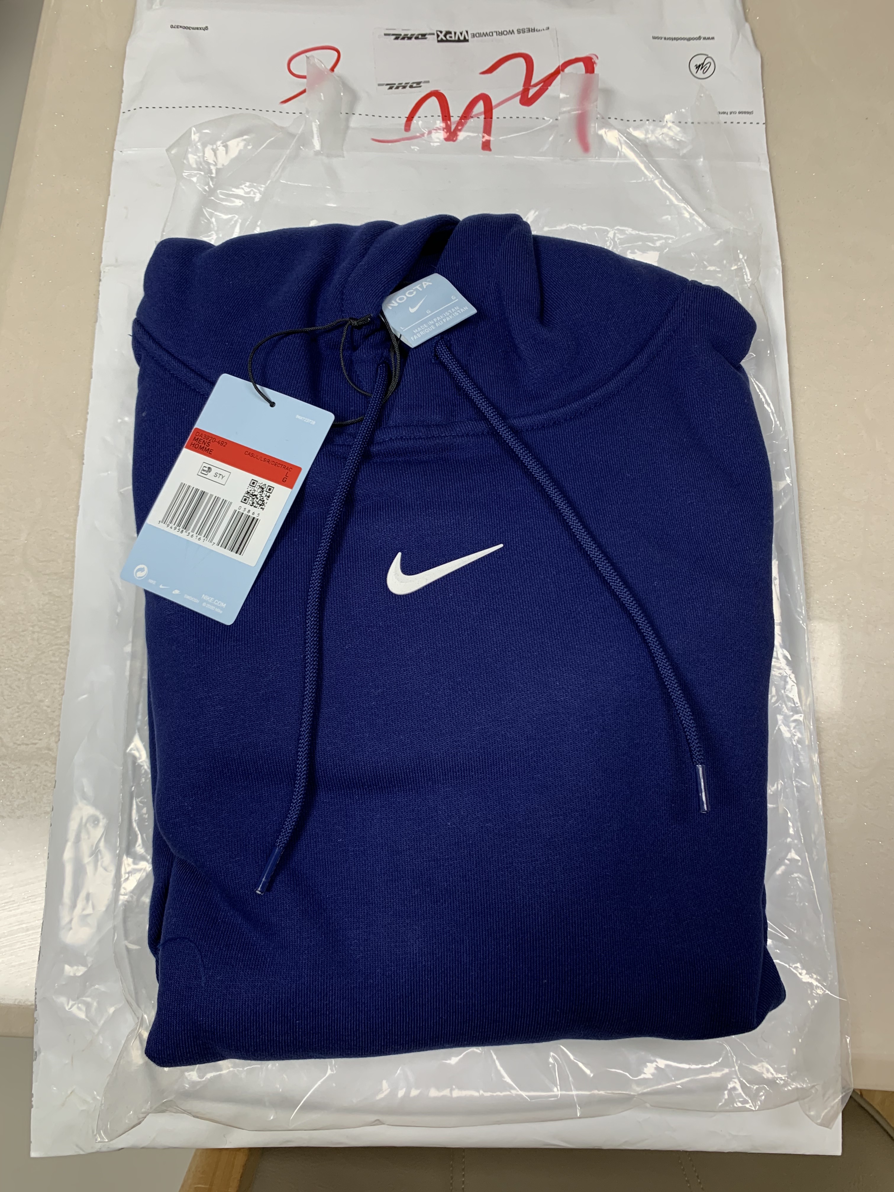 Nike x Drake Nocta Cardinal Stock Essential Hoodie Navy - US/EU 착용 스타일 - 4