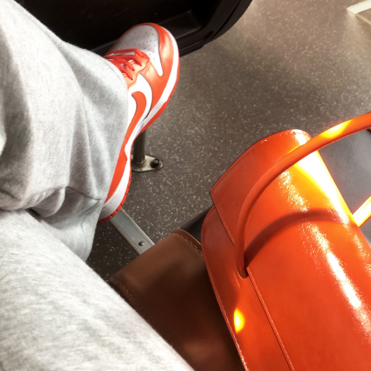 (W) Nike Dunk High Orange Blaze 착용 스타일