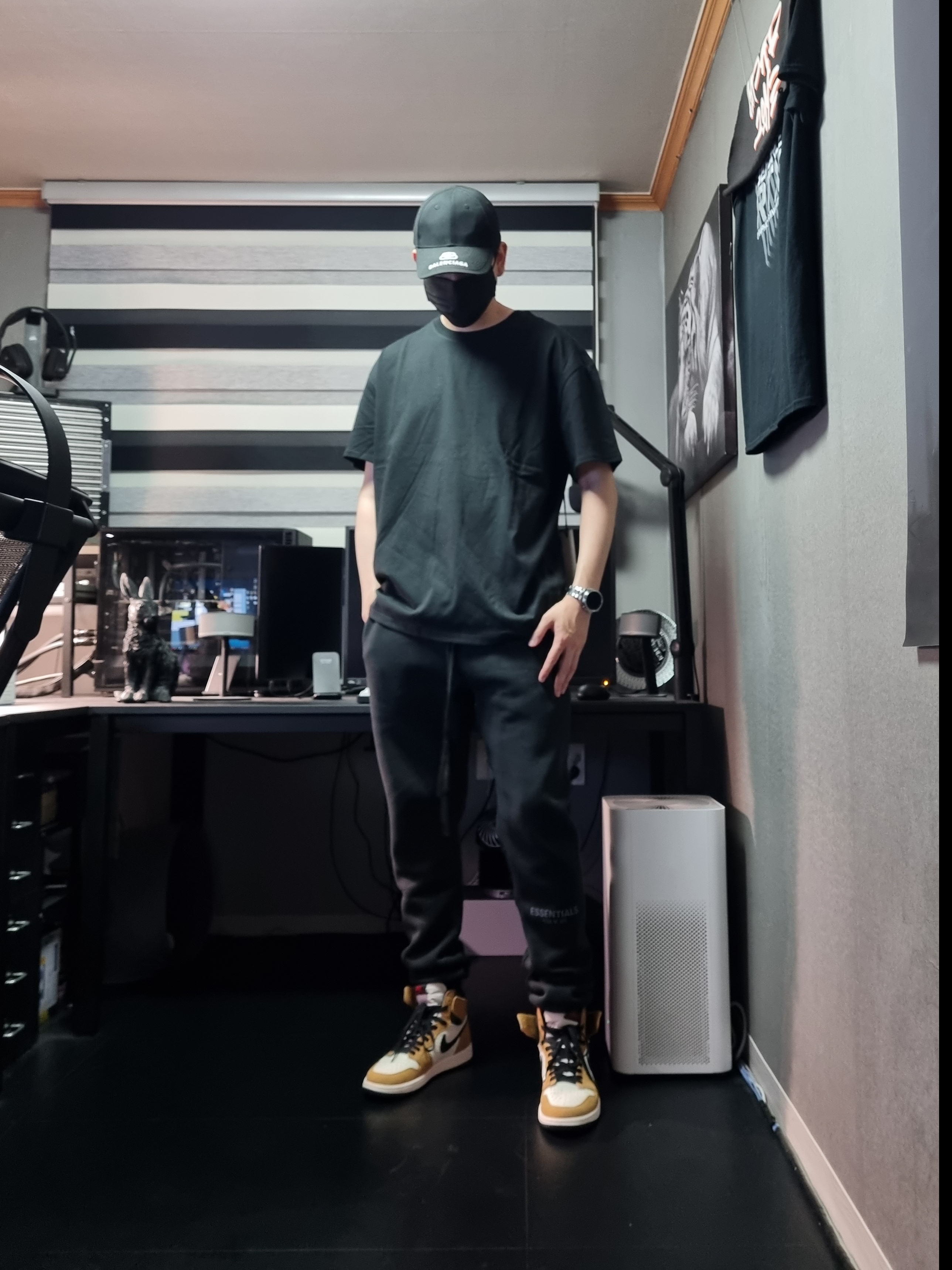 Jordan 1 Retro High Rookie of the Year, Essentials Sweatpants Black - 21SS 착용 스타일 - 1