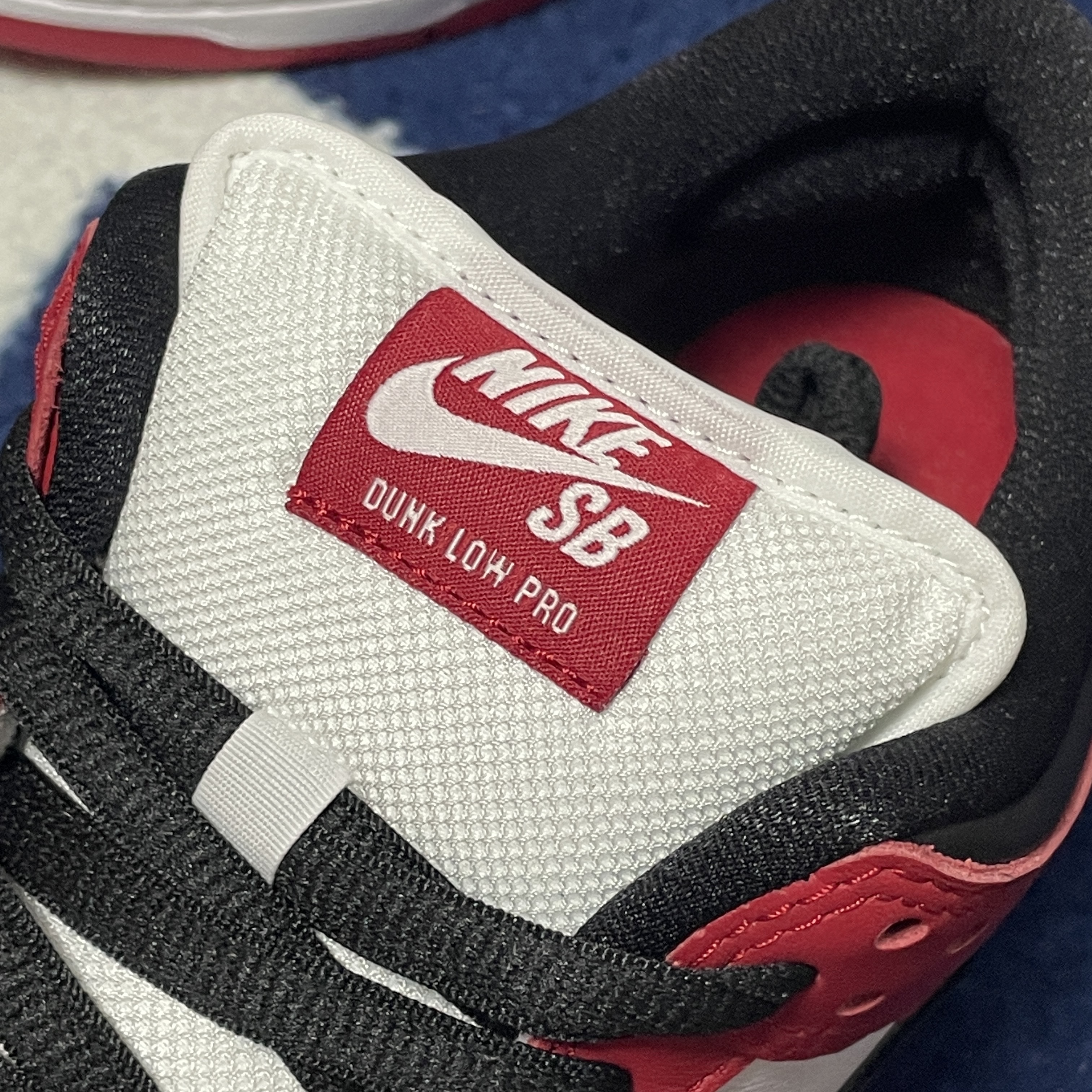 Nike SB Dunk Low Pro Chicago 착용 스타일 - 5