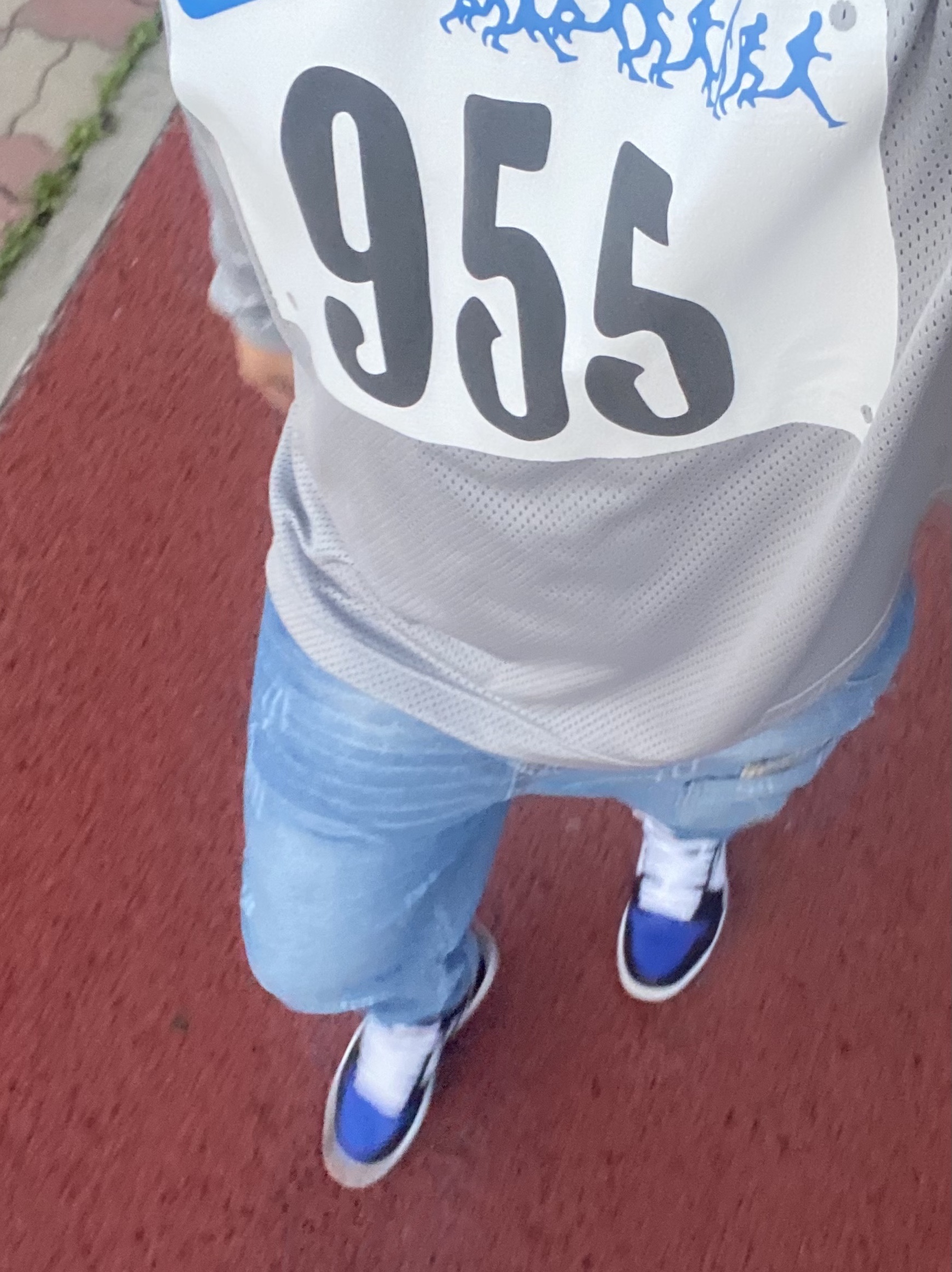 Jordan 1 Retro High OG Royal Toe, Nike x Cactus Plant Flea Market L/S Jersey Grey - Asia 착용 스타일