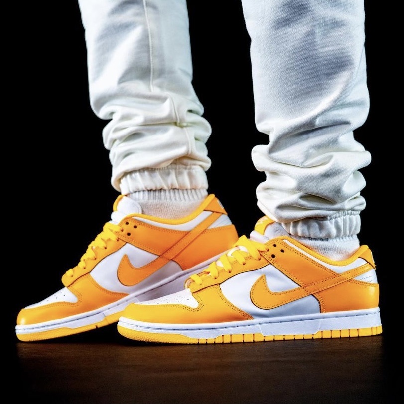 (W) Nike Dunk Low Laser Orange 착용 스타일 - 4