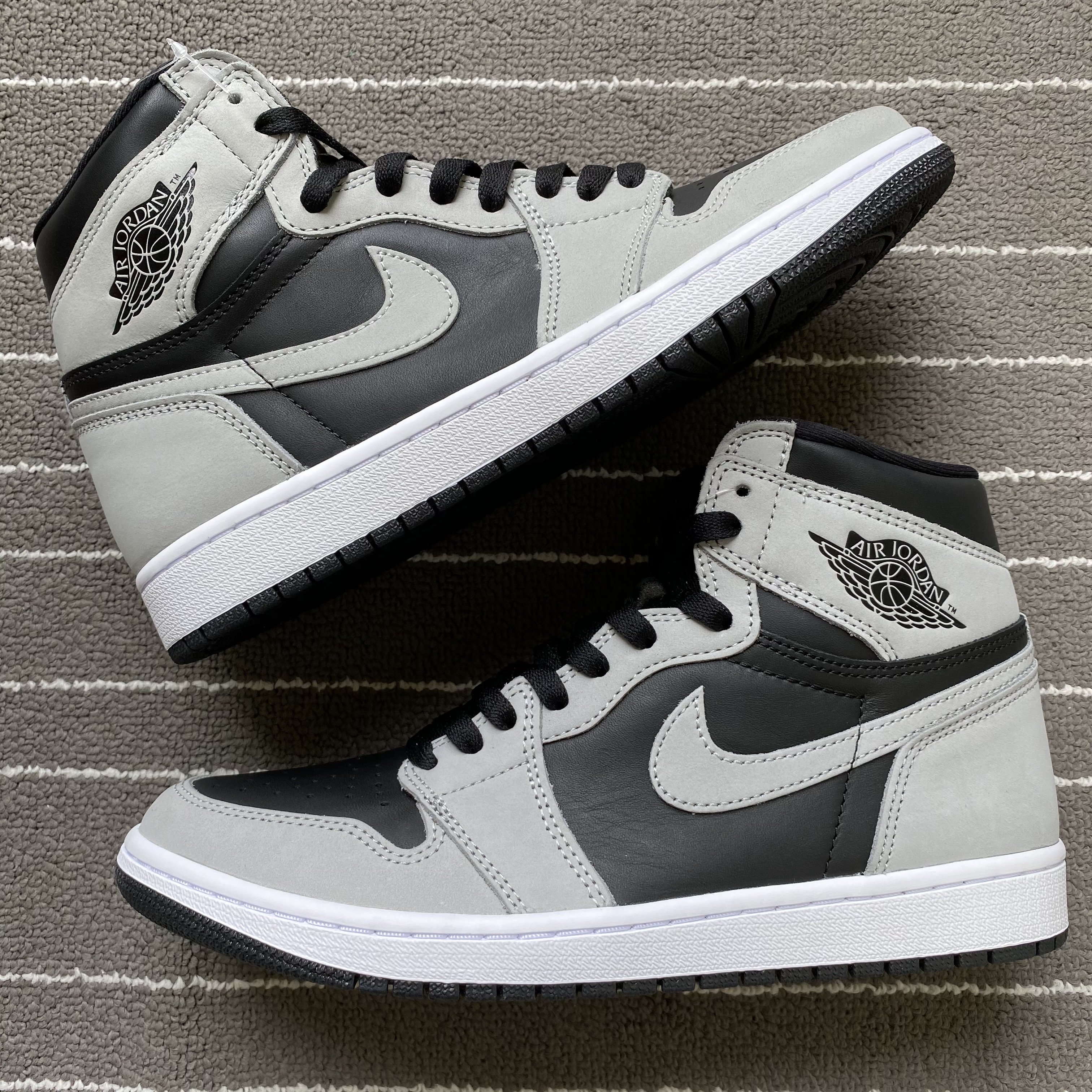 Jordan 1 Retro High OG Shadow 2.0 착용 스타일 - 1