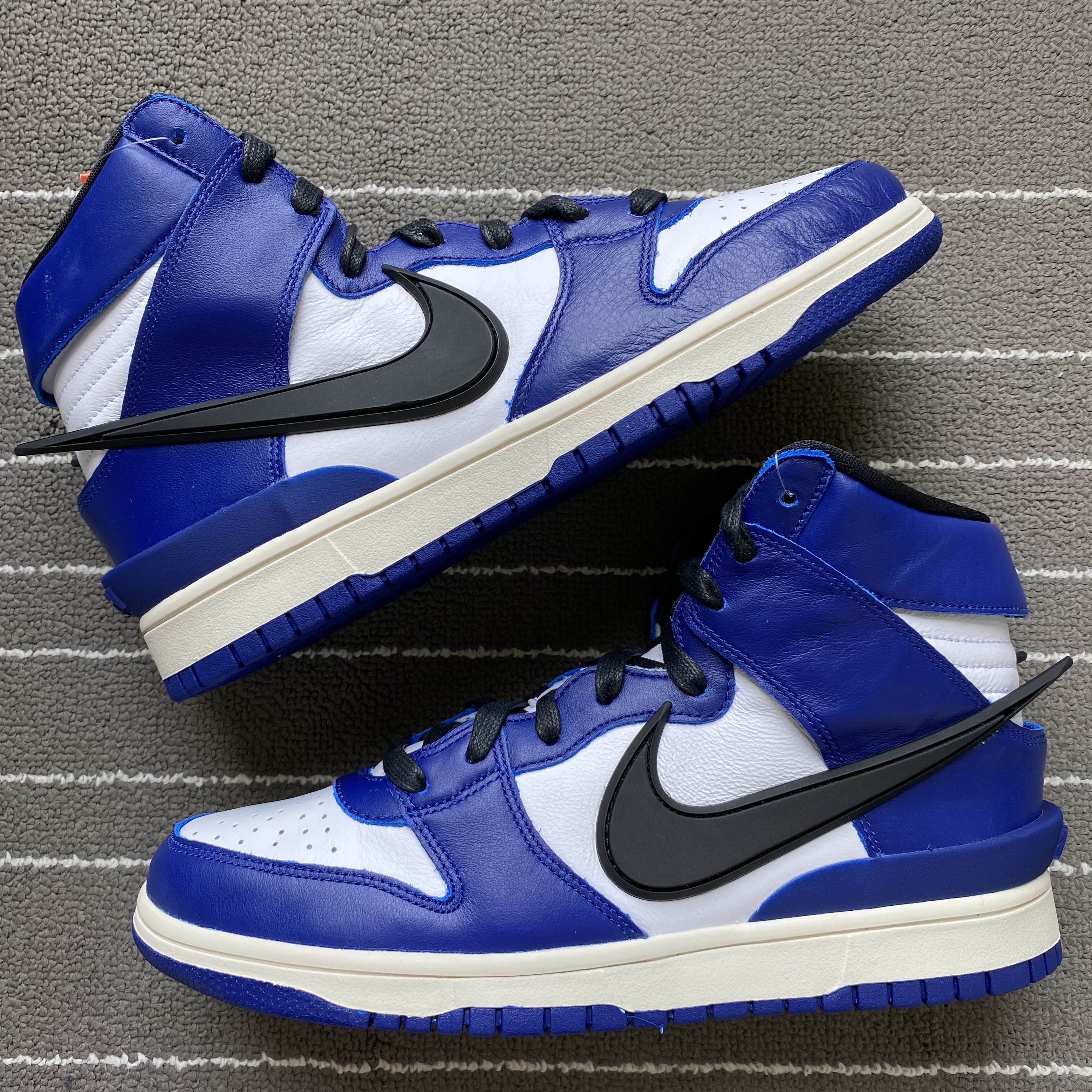 Nike x Ambush Dunk High Deep Royal Blue 착용 스타일 - 1