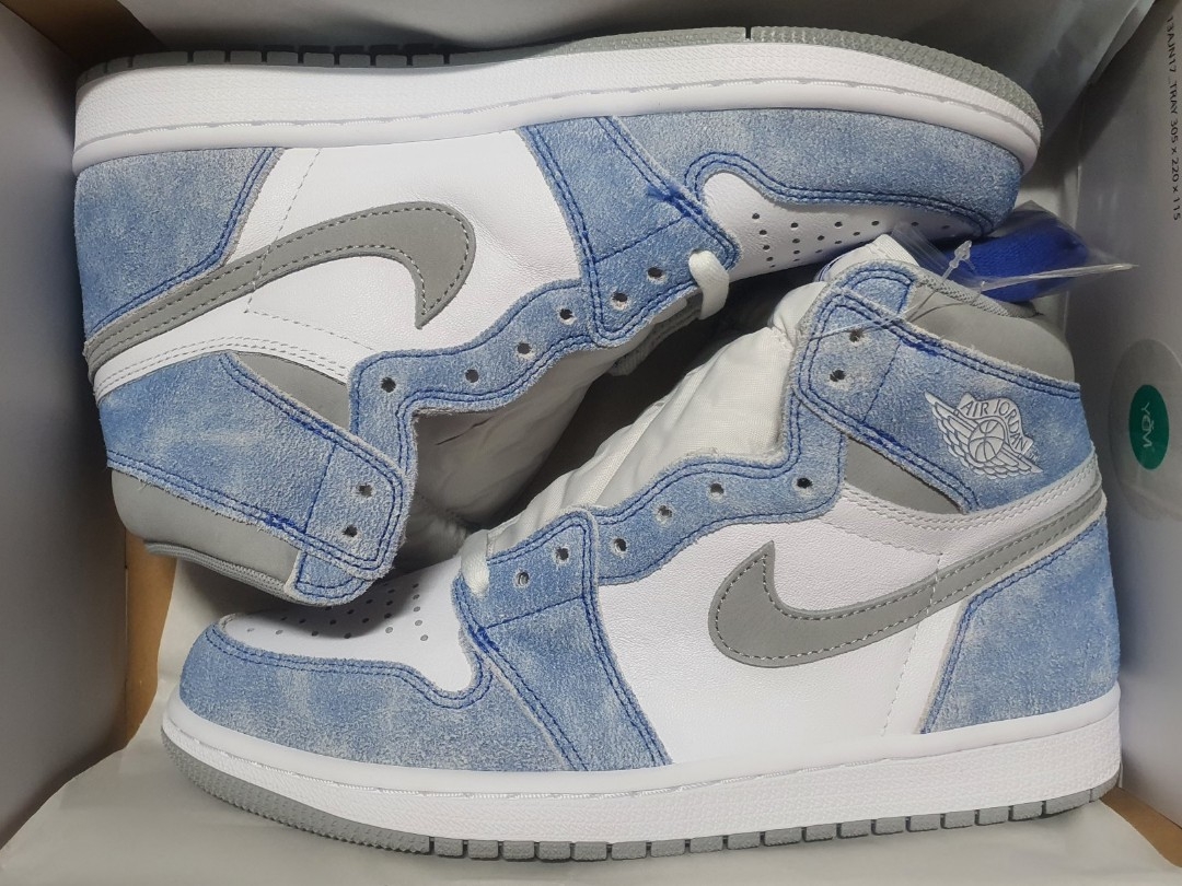 Jordan 1 Retro High OG Hyper Royal 착용 스타일