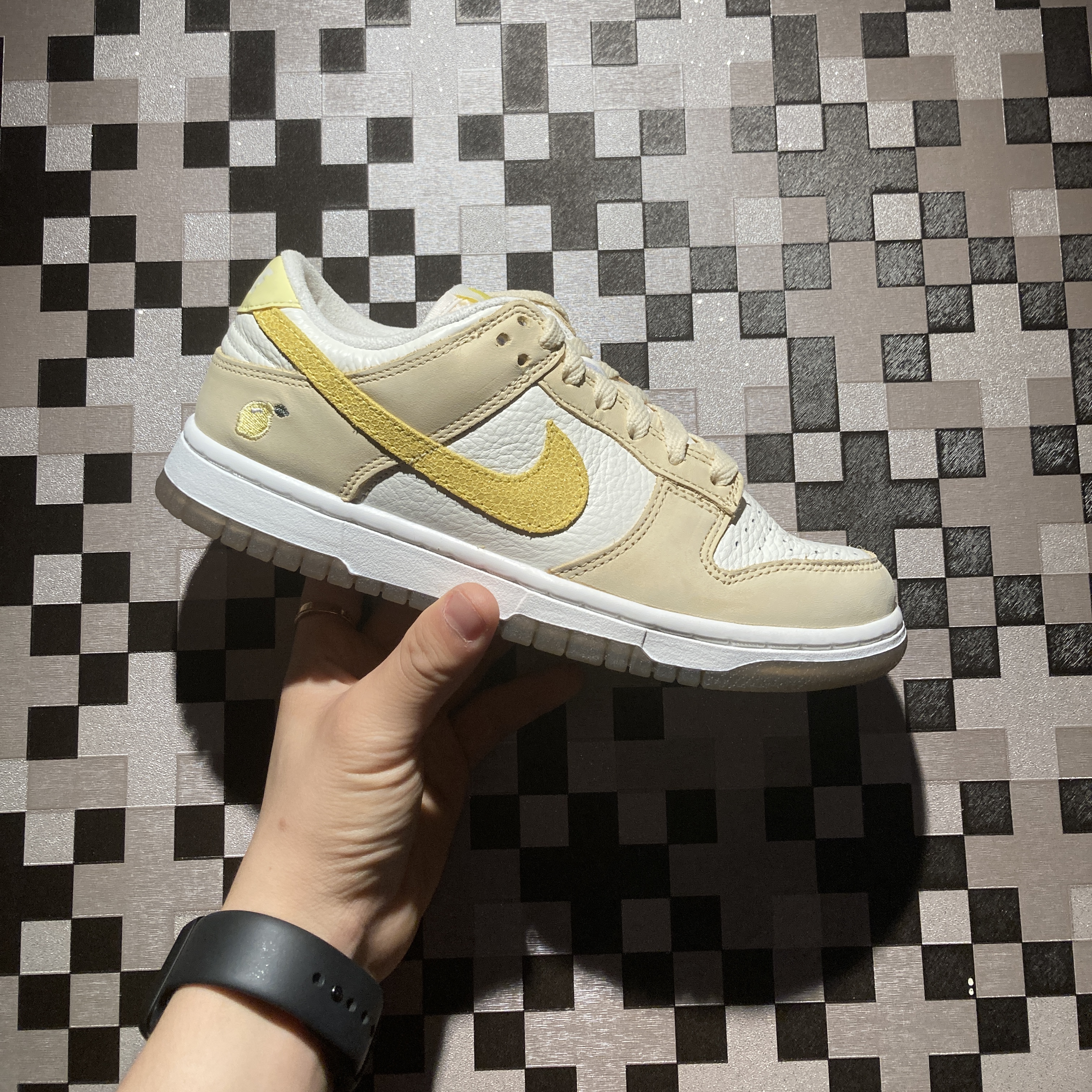 (W) Nike Dunk Low Lemon Drop 착용 스타일