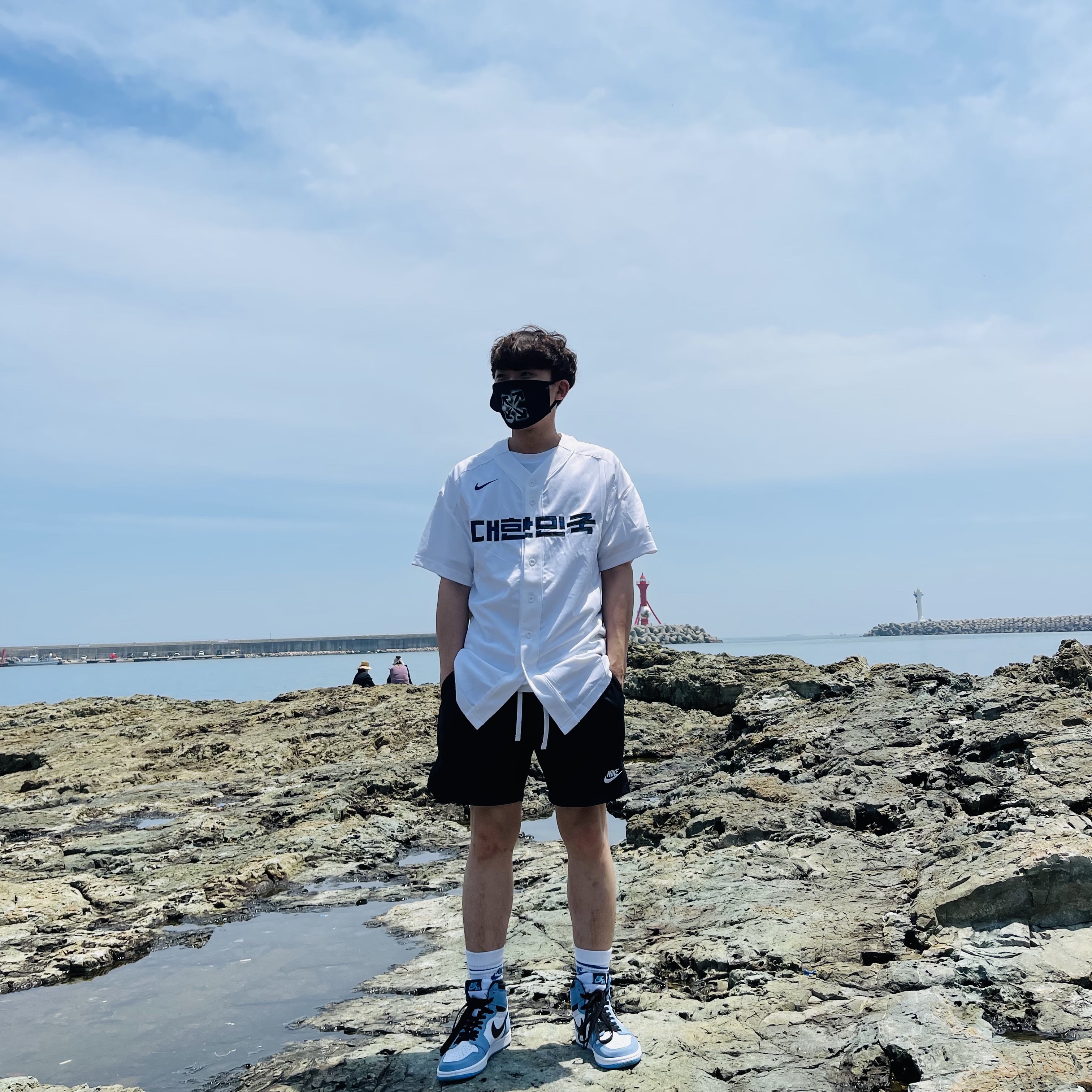 Jordan 1 Retro High OG University Blue 착용 스타일