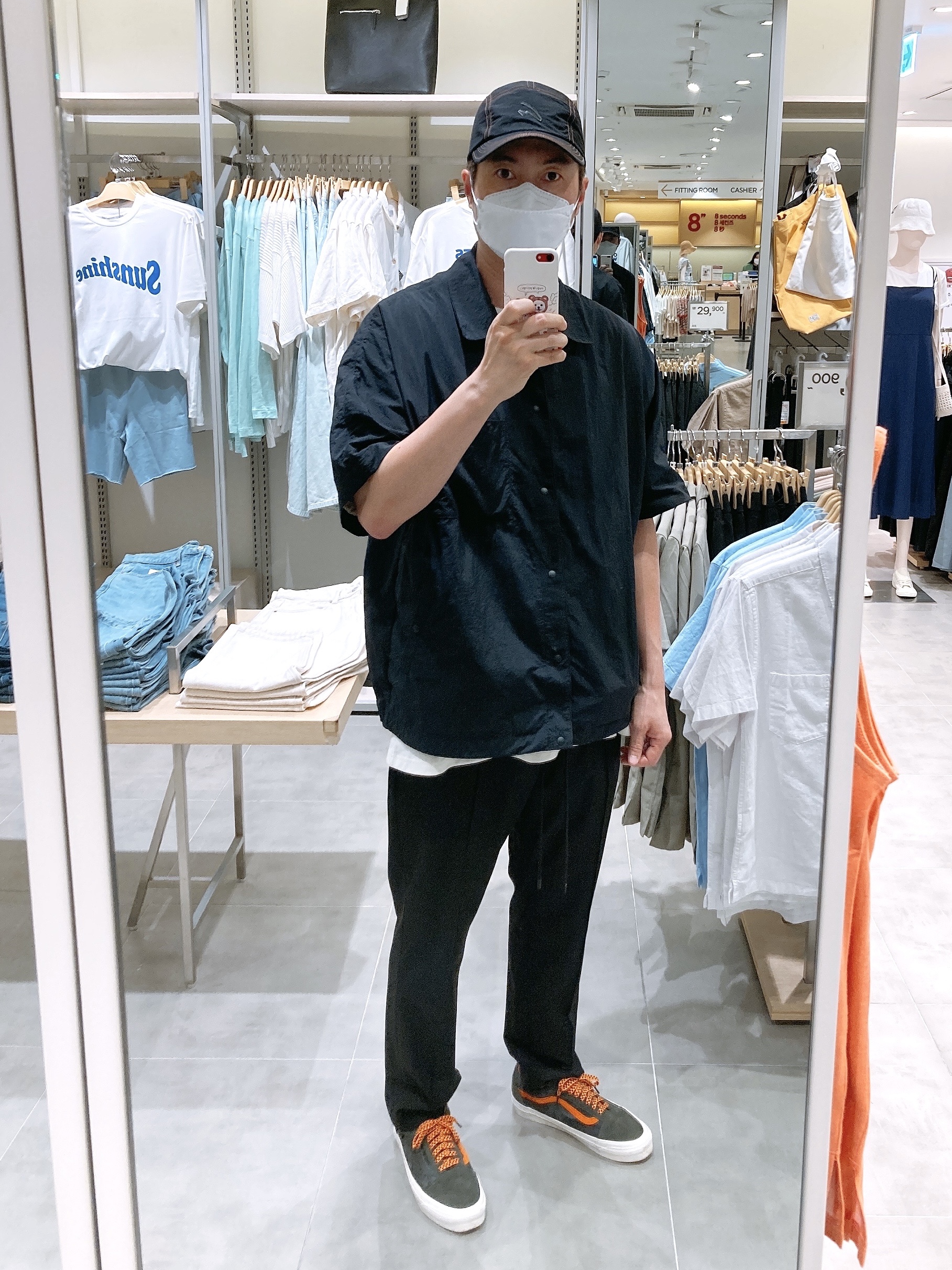 Vans Vault x Porter OG Old Skool LX Forest night 착용 스타일