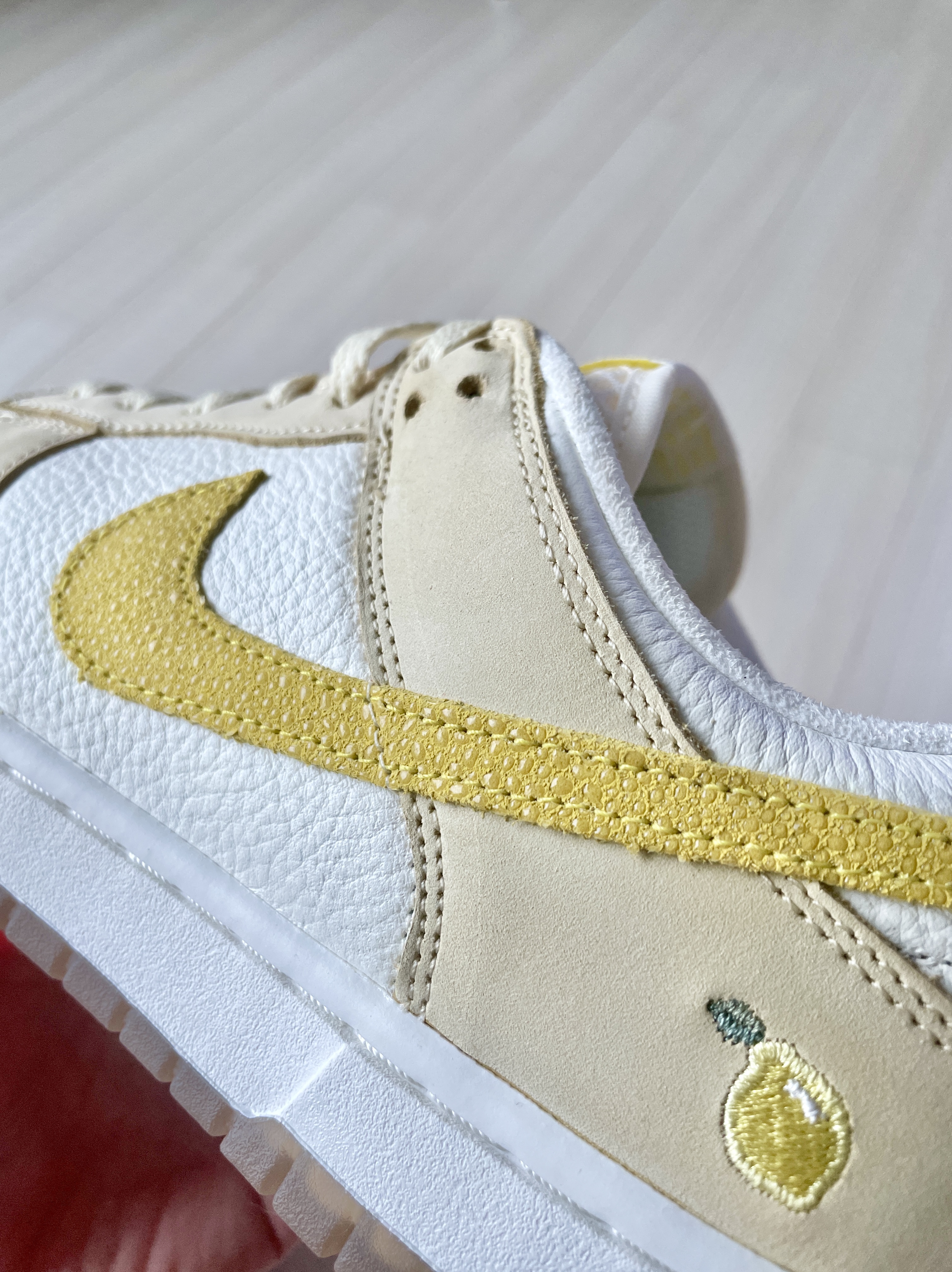 (W) Nike Dunk Low Lemon Drop 착용 스타일 - 2