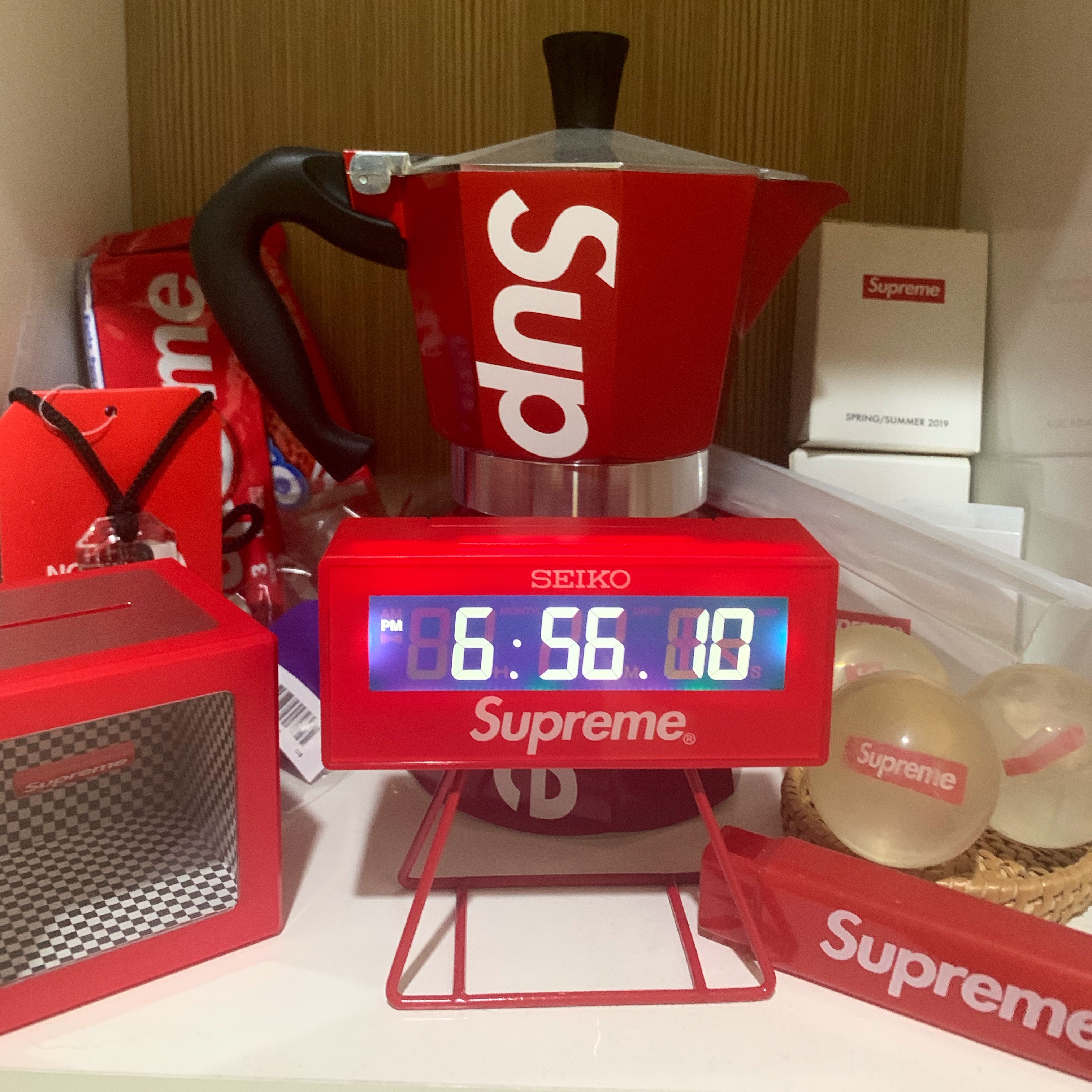 Supreme x Seiko Marathon Clock - 21SS 착용 스타일