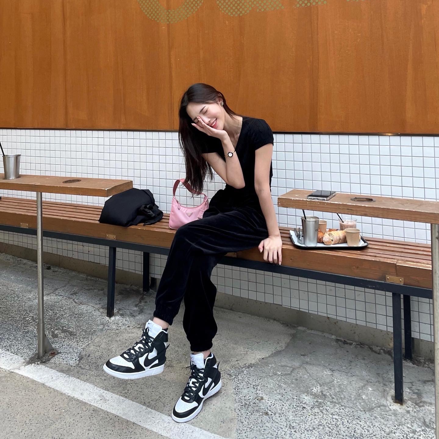Nike x Ambush Dunk High Black 착용 스타일 - 1