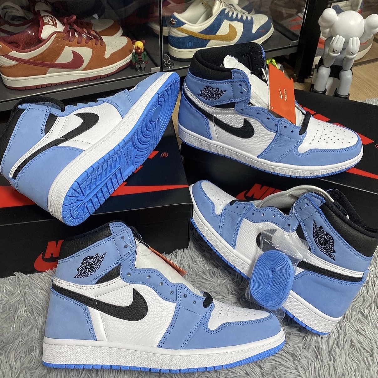 Jordan 1 Retro High OG University Blue 착용 스타일 - 4