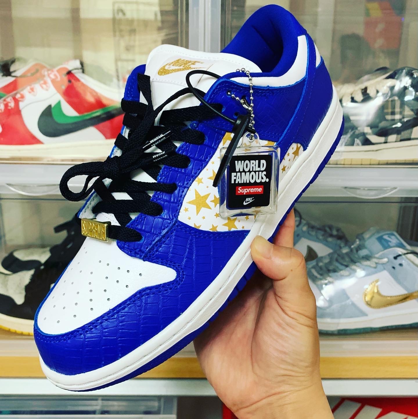 Nike x Supreme SB Dunk Low Hyper Blue 착용 스타일