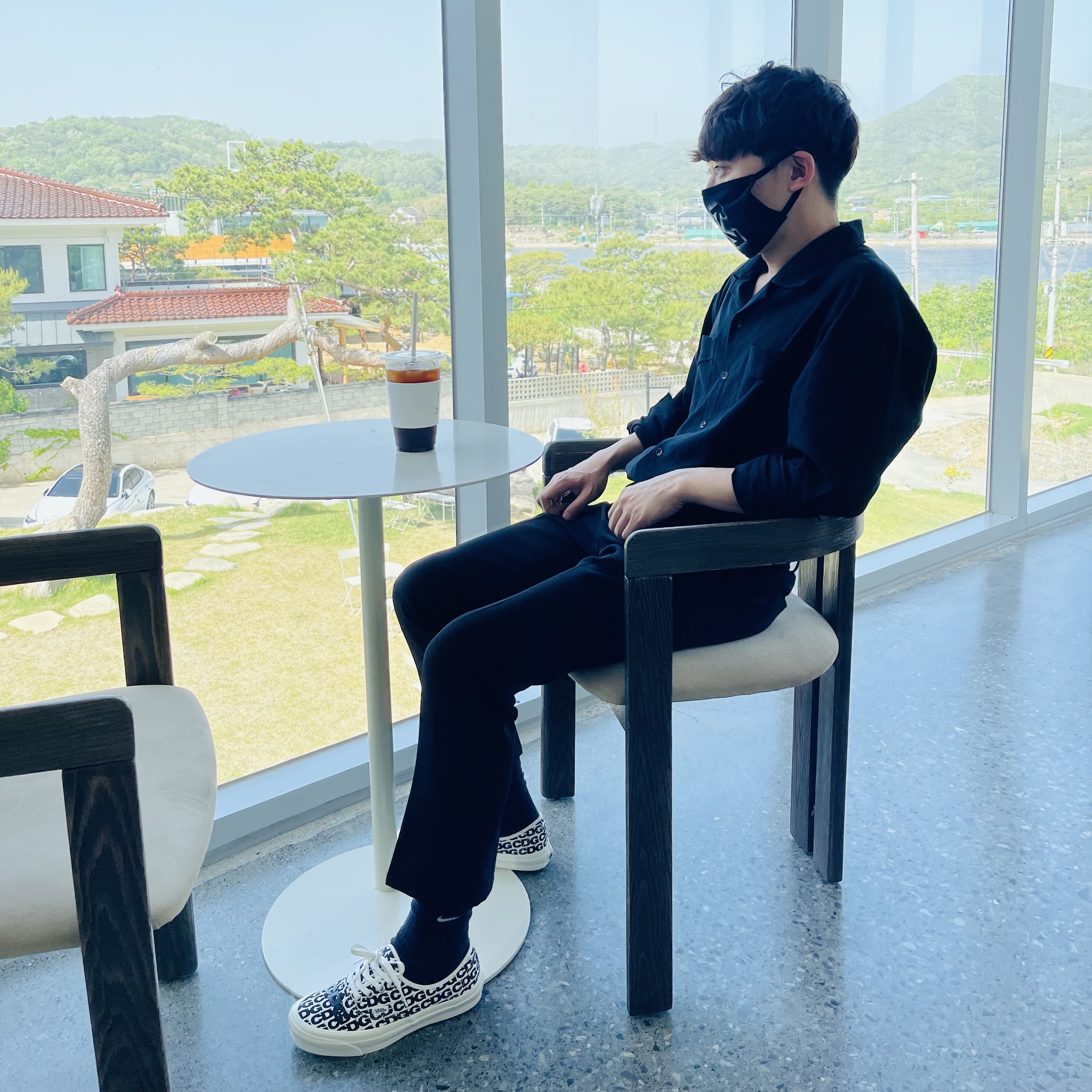 Vans Vault x CDG OG Authentic LX White Black 착용 스타일