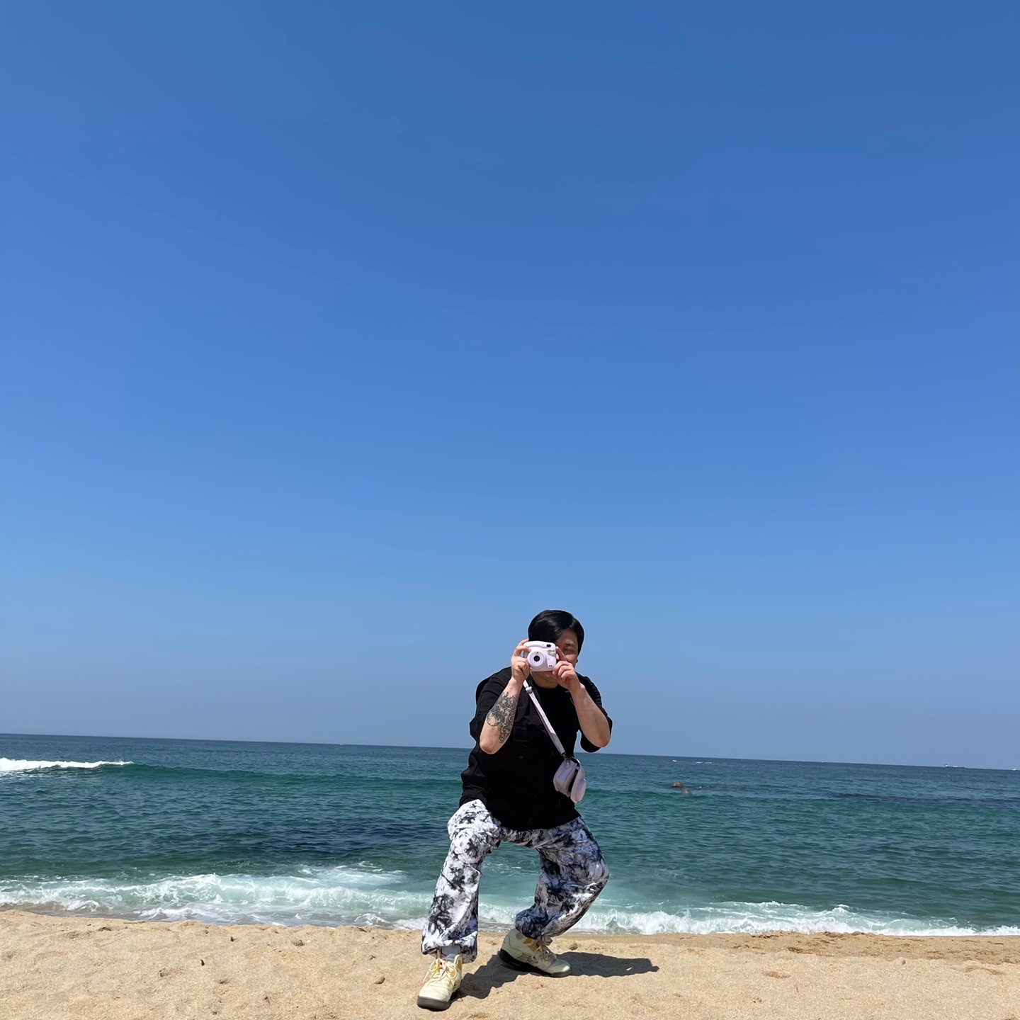 Jordan 5 x Off-White Retro SP Sail Fire Red 착용 스타일