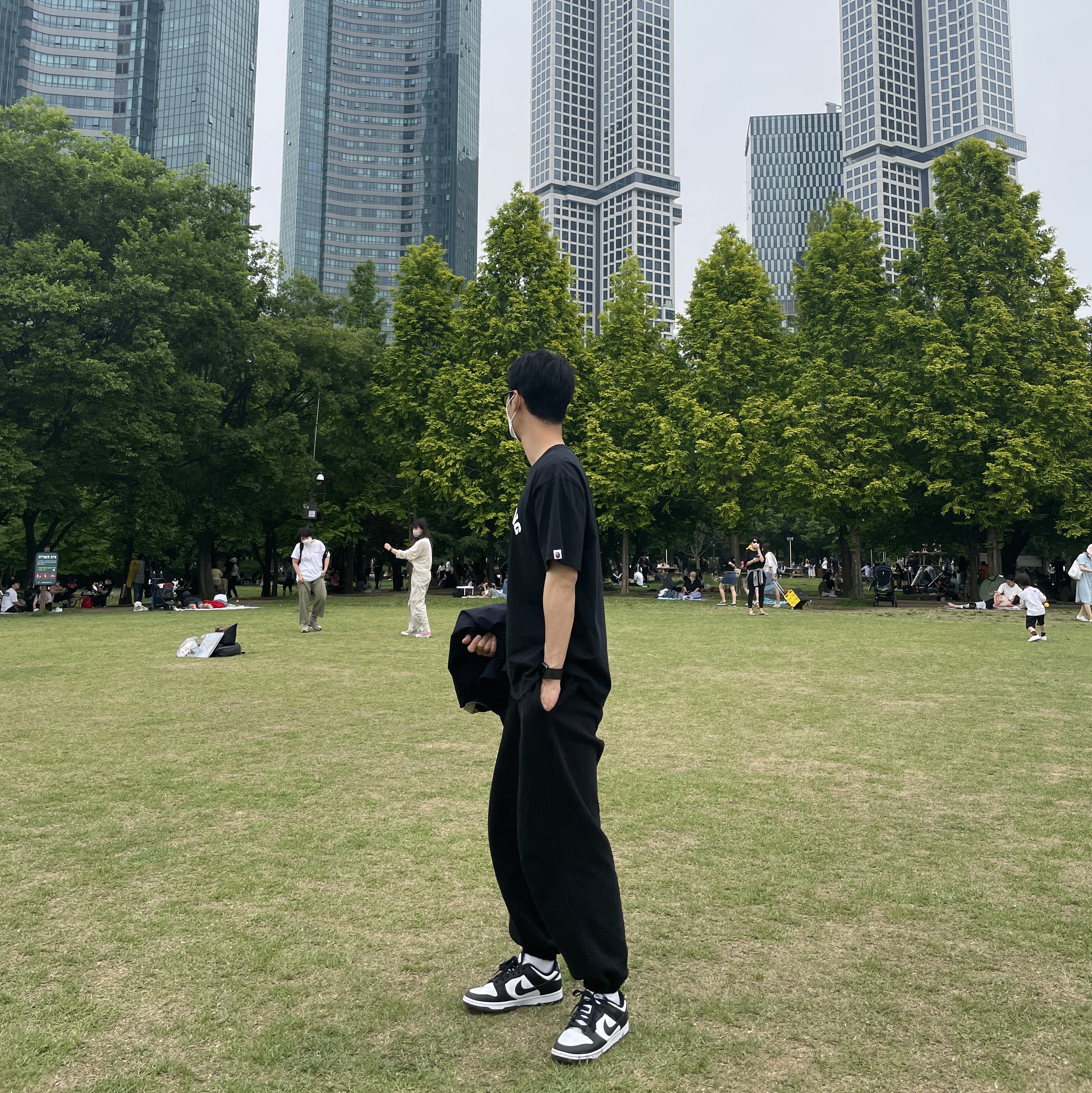 Nike Dunk Low Retro Black 착용 스타일