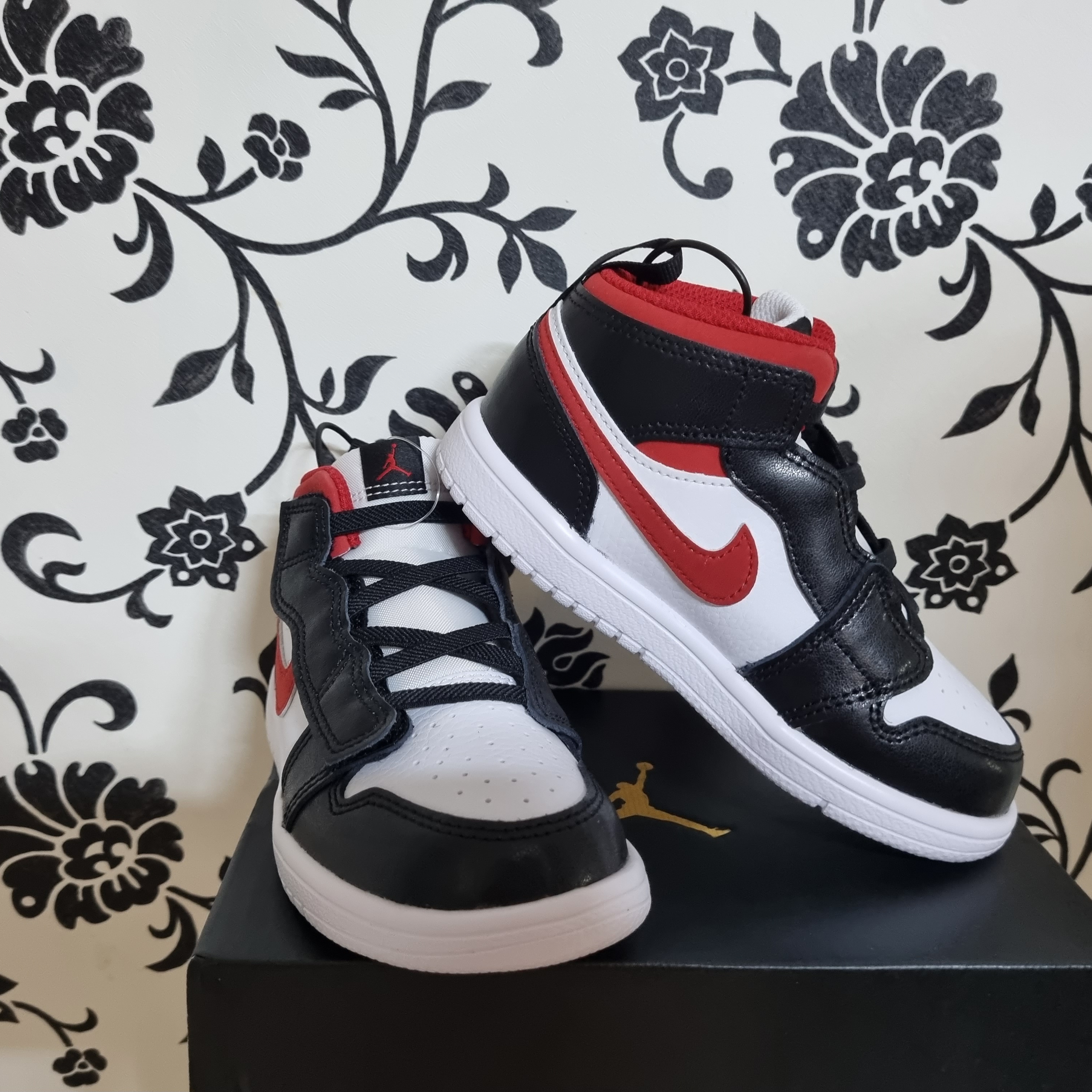 (TD) Jordan 1 Mid Alt Gym Red Black White 착용 스타일